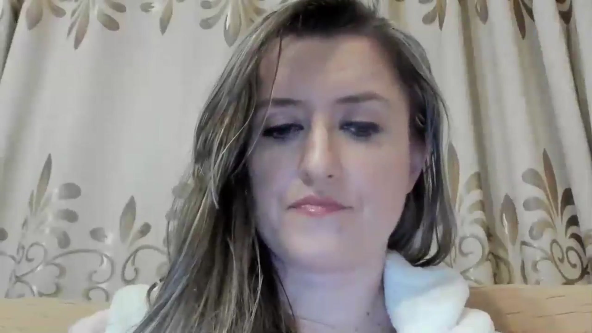 Gallery image thumbnail from BestDream's myfreecams stream on, 04/29/2024, 22:37 image 3 of 20