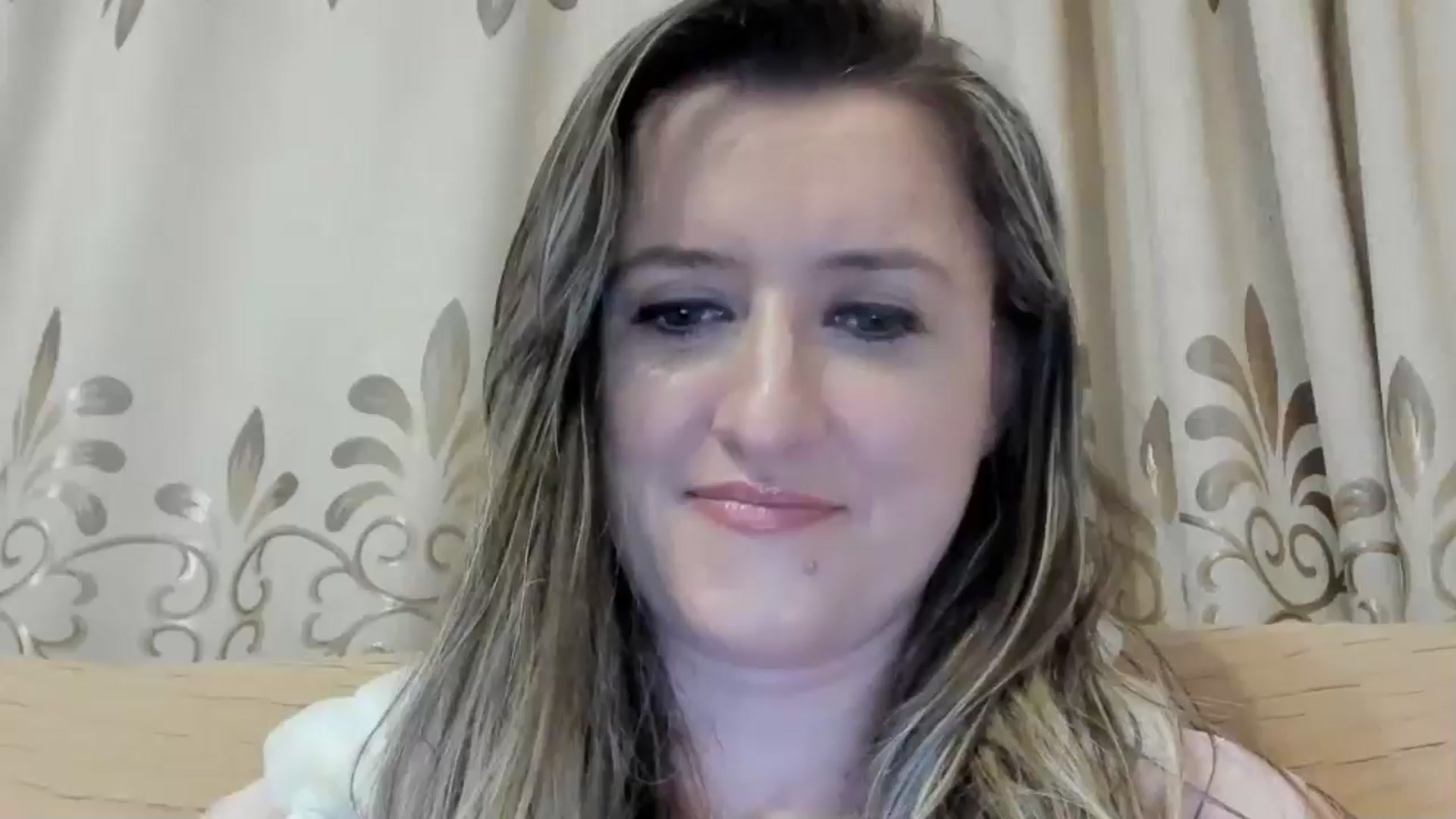 Gallery image thumbnail from BestDream's myfreecams stream on, 04/30/2024, 24:33 image 15 of 20