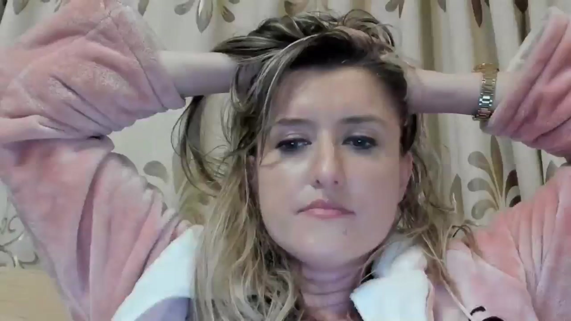 Gallery image thumbnail from BestDream's myfreecams stream on, 04/30/2024, 24:33 image 19 of 20