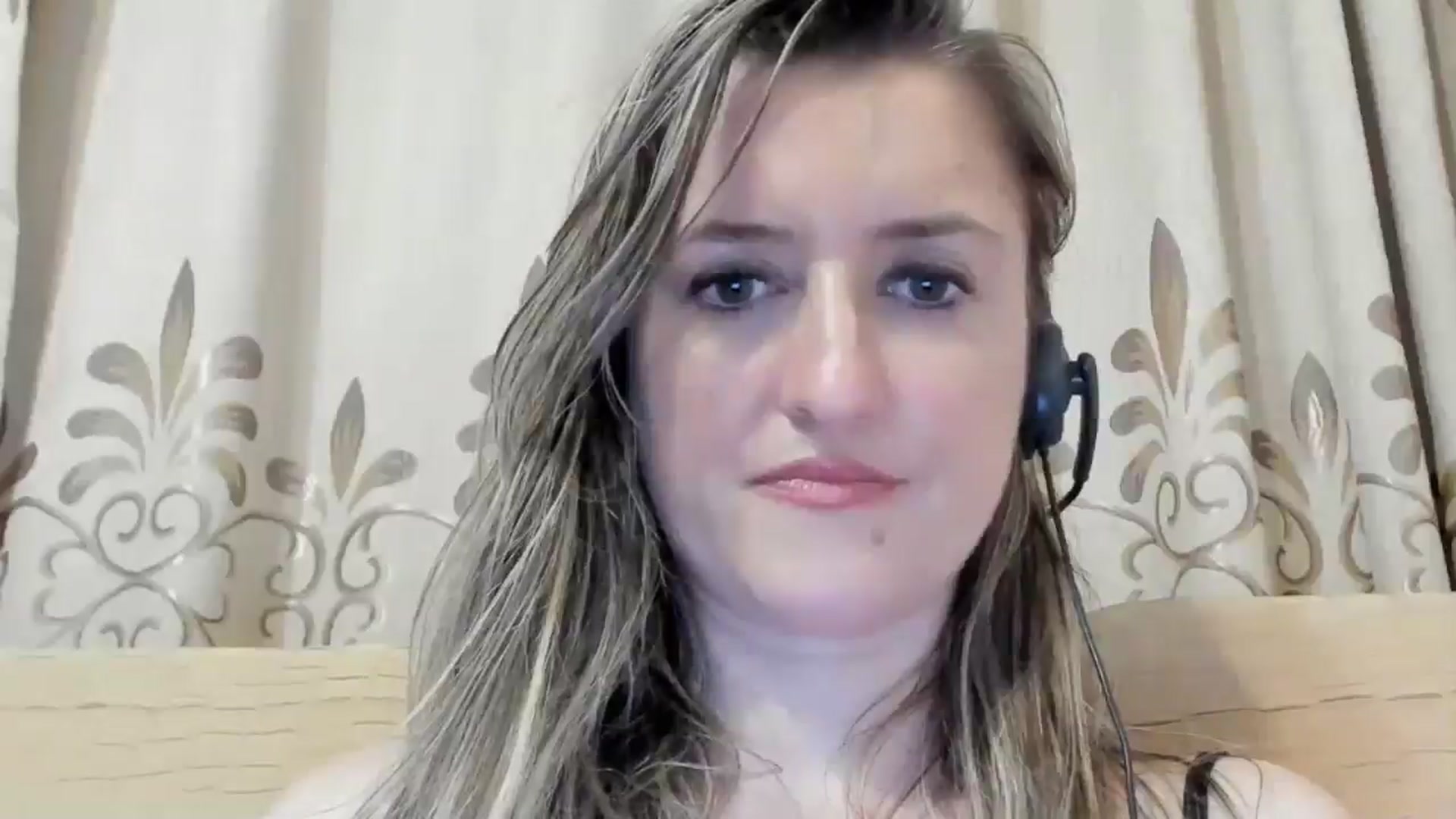 Gallery image thumbnail from BestDream's myfreecams stream on, 05/02/2024, 01:09 image 14 of 20