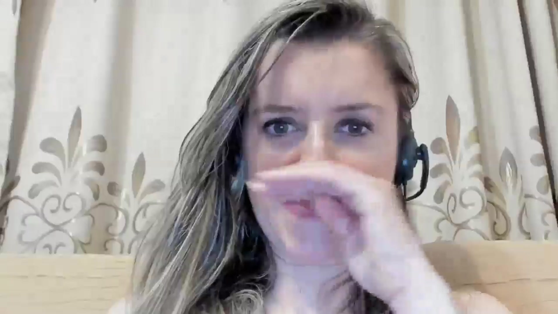 Gallery image thumbnail from BestDream's myfreecams stream on, 05/02/2024, 01:09 image 10 of 20