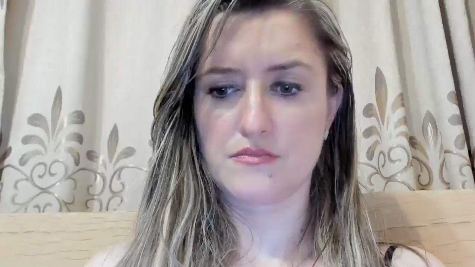 Gallery image thumbnail from BestDream's myfreecams stream on, 05/02/2024, 01:09 image 1 of 20