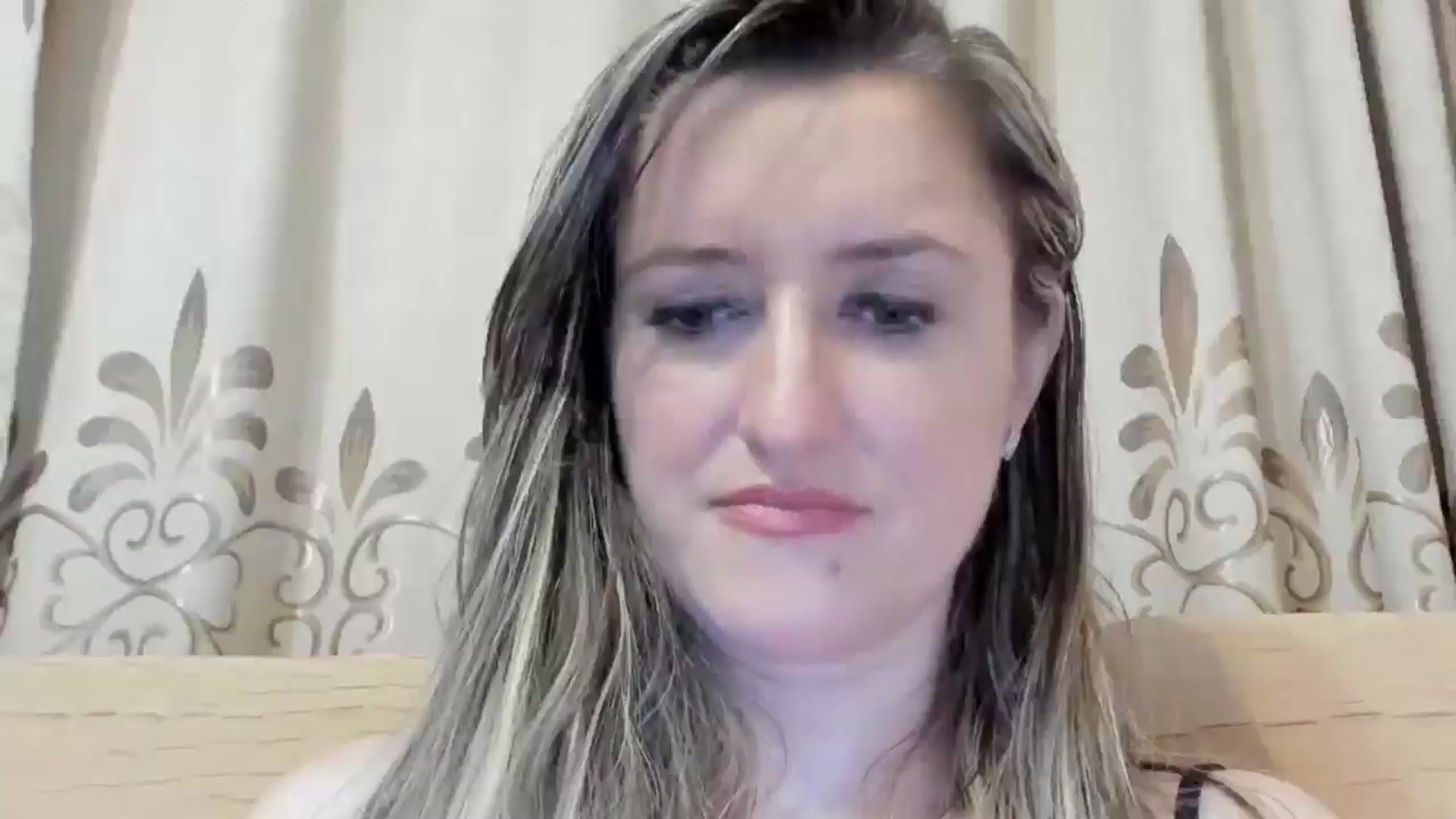 Gallery image thumbnail from BestDream's myfreecams stream on, 05/02/2024, 01:09 image 5 of 20