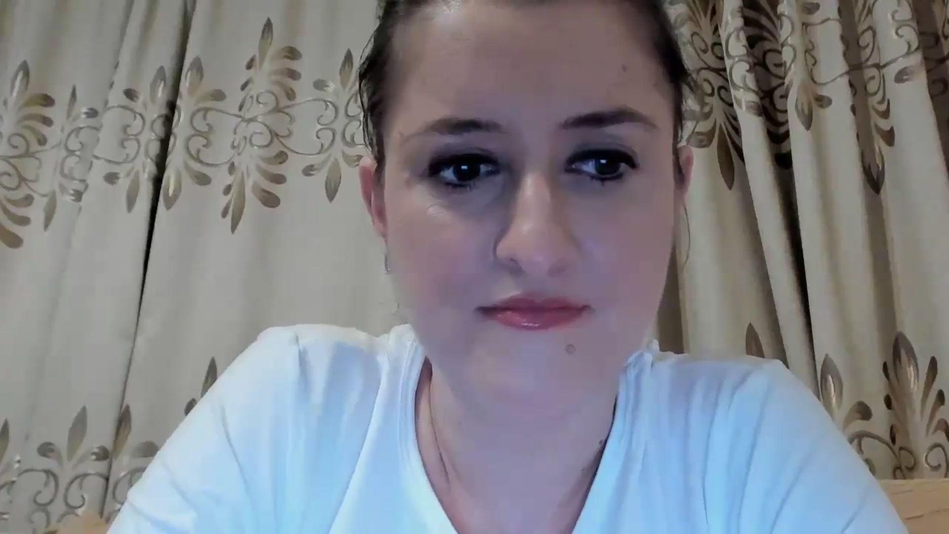 Gallery image thumbnail from BestDream's myfreecams stream on, 05/02/2024, 23:54 image 8 of 20