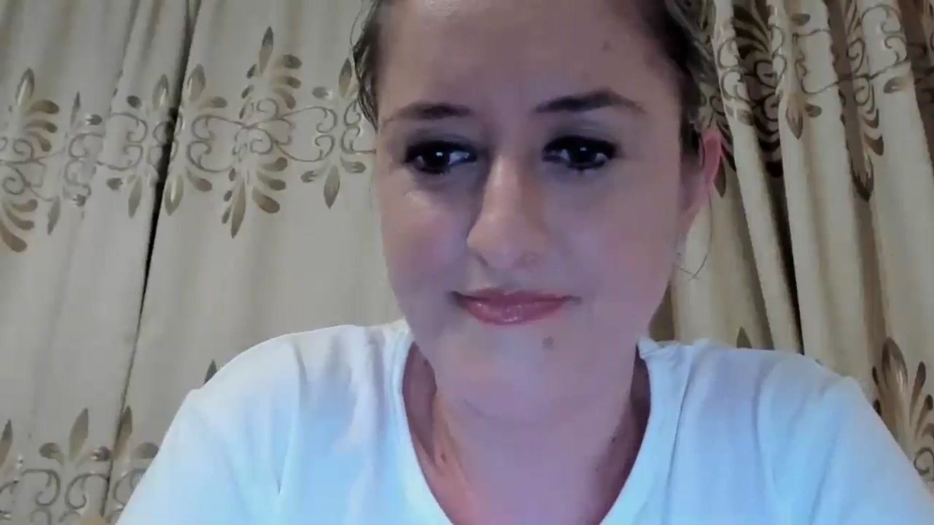 Gallery image thumbnail from BestDream's myfreecams stream on, 05/02/2024, 23:54 image 14 of 20
