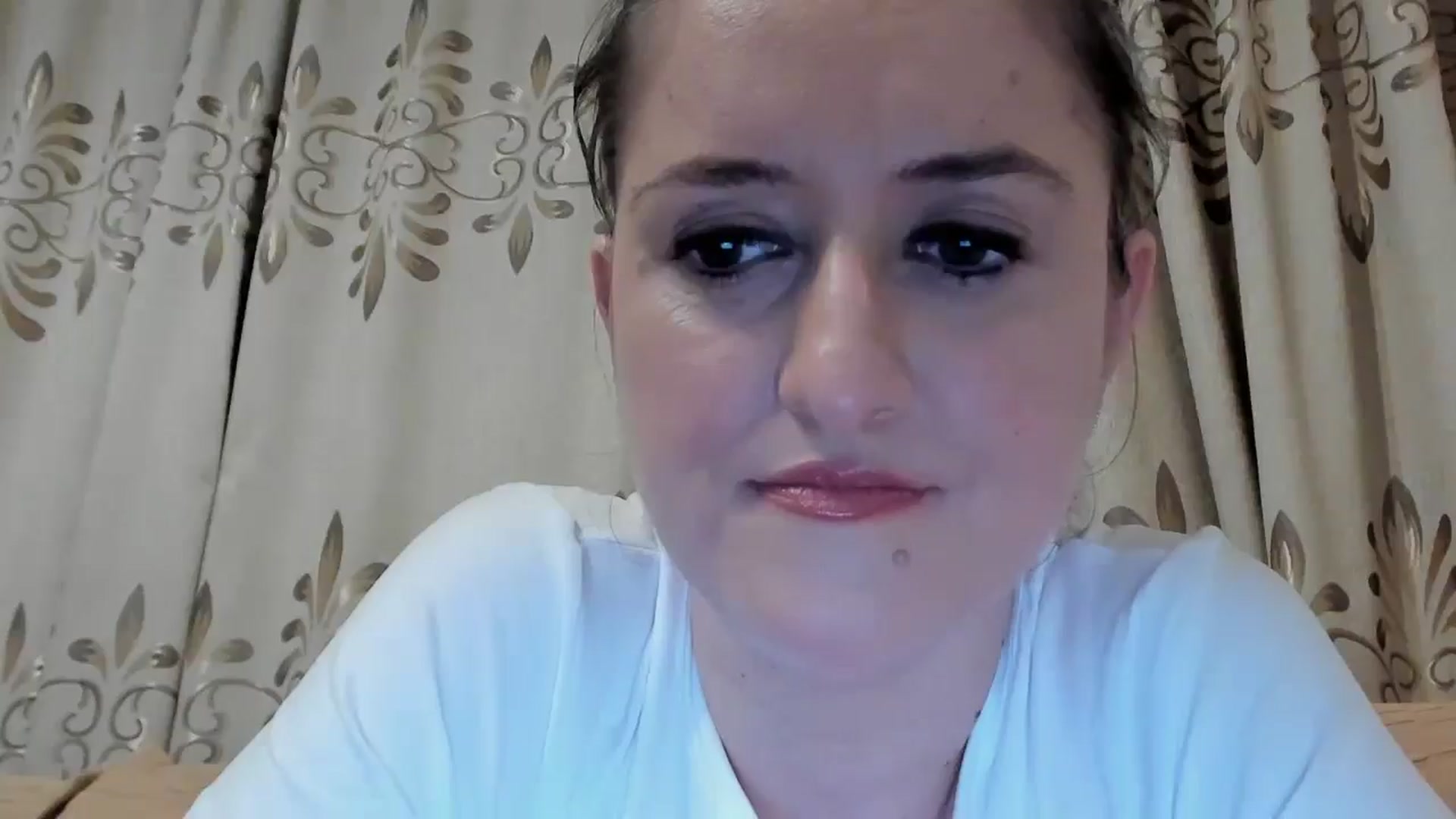 Gallery image thumbnail from BestDream's myfreecams stream on, 05/02/2024, 23:54 image 7 of 20