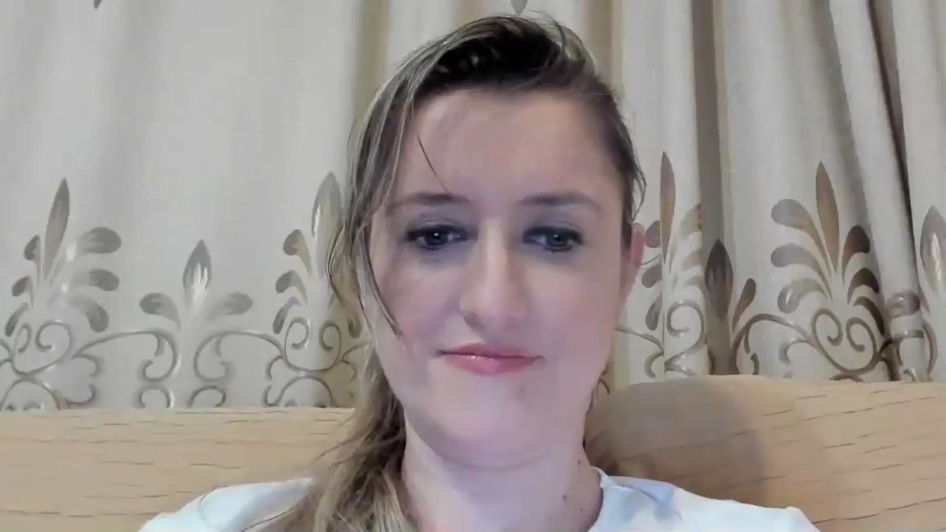 Gallery image thumbnail from BestDream's myfreecams stream on, 05/03/2024, 24:35 image 6 of 20