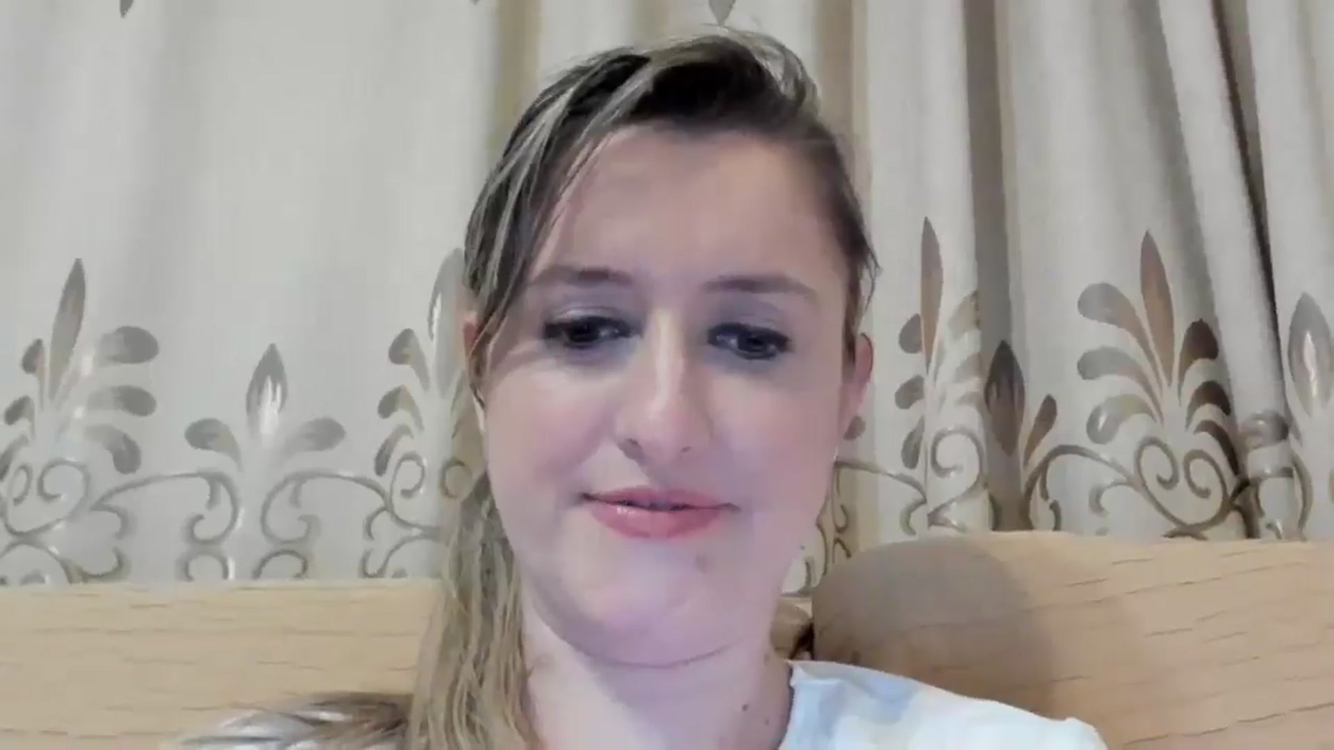 Gallery image thumbnail from BestDream's myfreecams stream on, 05/03/2024, 24:35 image 19 of 20
