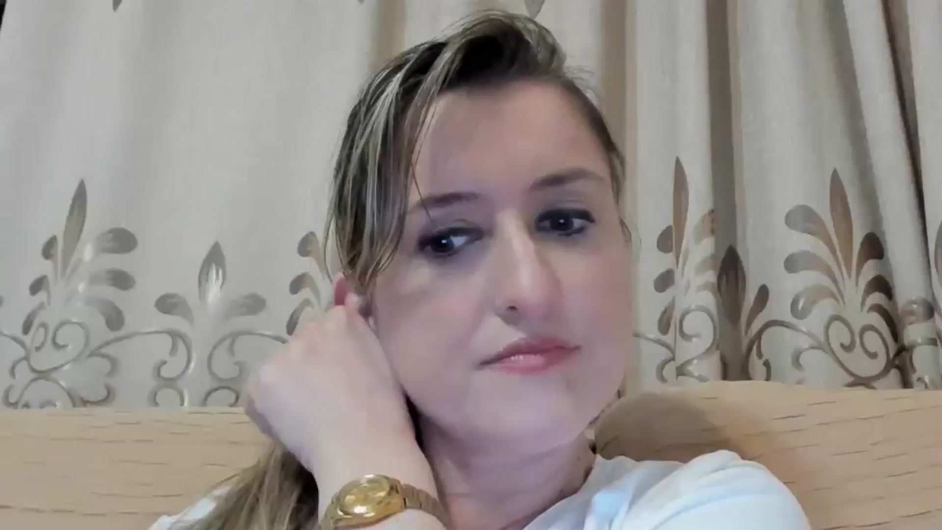 Gallery image thumbnail from BestDream's myfreecams stream on, 05/03/2024, 24:35 image 14 of 20