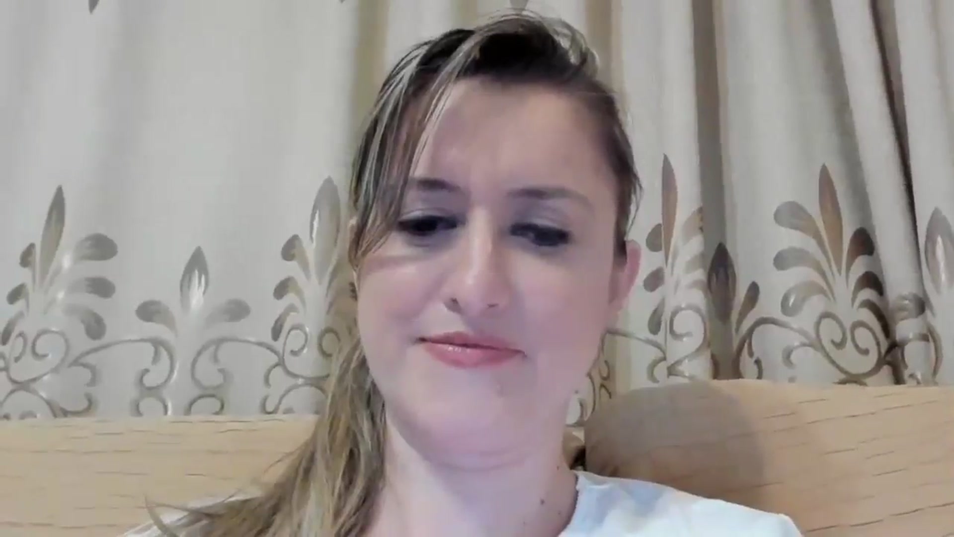 Gallery image thumbnail from BestDream's myfreecams stream on, 05/03/2024, 24:35 image 16 of 20