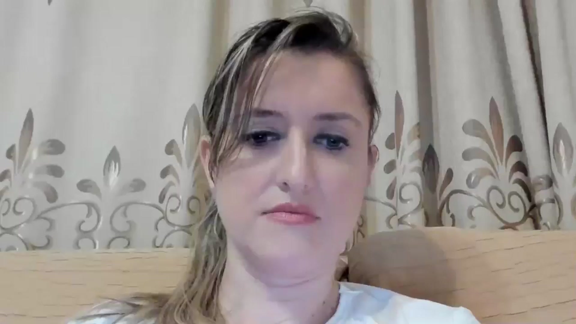 Gallery image thumbnail from BestDream's myfreecams stream on, 05/03/2024, 24:35 image 20 of 20