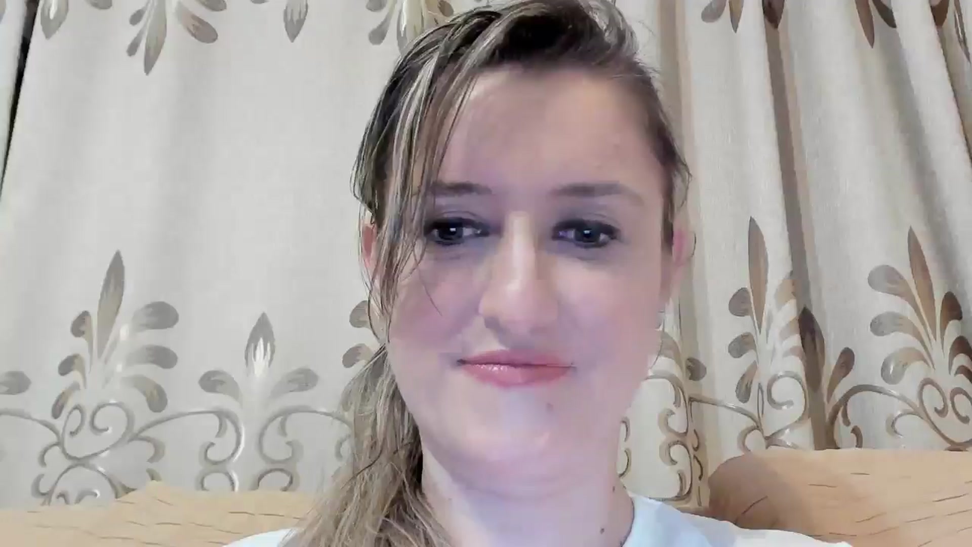 Gallery image thumbnail from BestDream's myfreecams stream on, 05/03/2024, 24:49 image 13 of 20