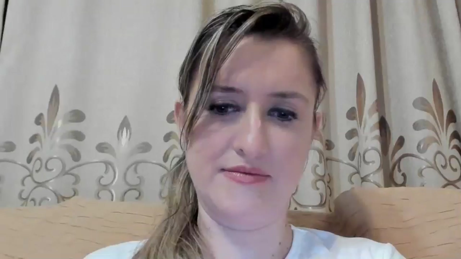 Gallery image thumbnail from BestDream's myfreecams stream on, 05/03/2024, 24:49 image 17 of 20