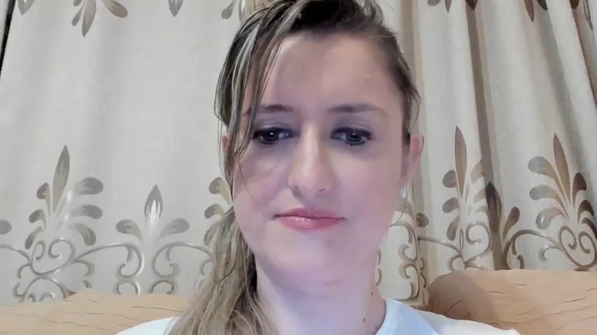 Gallery image thumbnail from BestDream's myfreecams stream on, 05/03/2024, 24:49 image 4 of 20