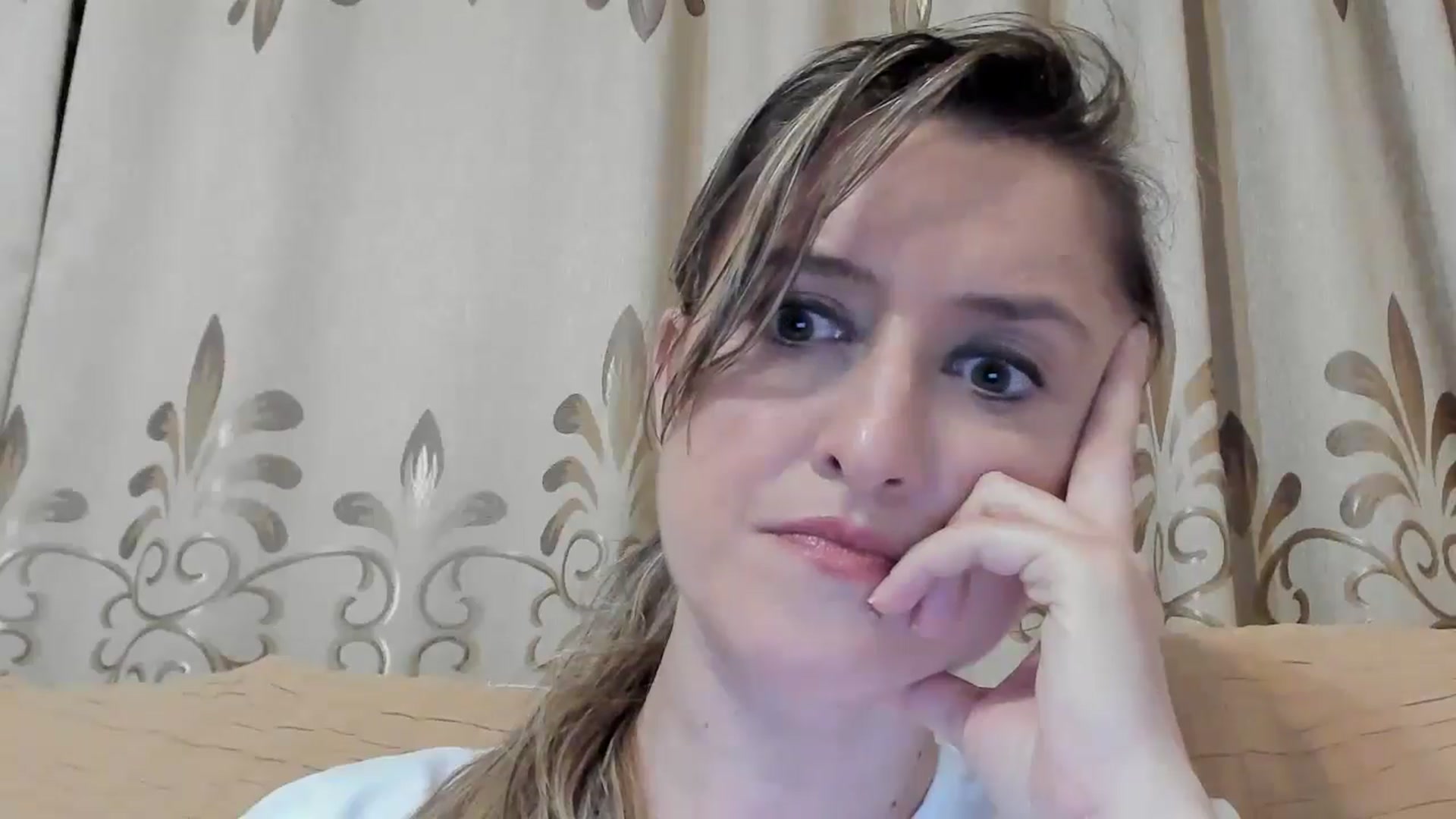 Gallery image thumbnail from BestDream's myfreecams stream on, 05/03/2024, 01:15 image 7 of 20