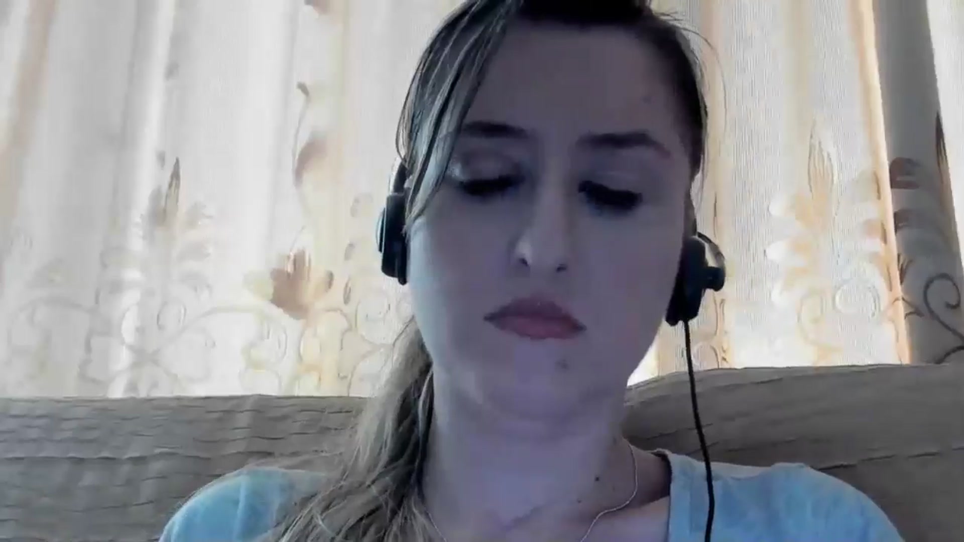 Gallery image thumbnail from BestDream's myfreecams stream on, 05/03/2024, 14:25 image 17 of 20