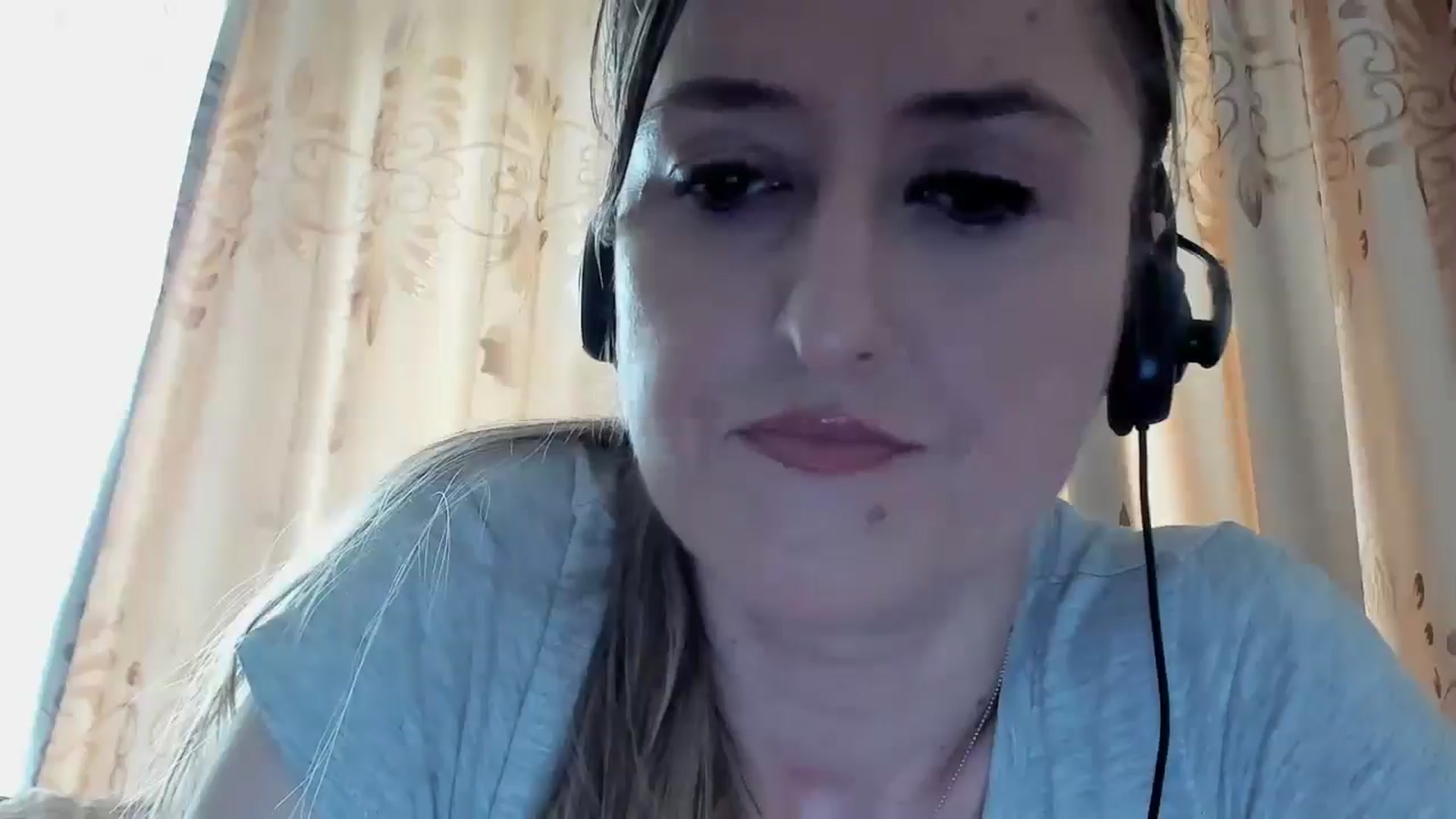 Gallery image thumbnail from BestDream's myfreecams stream on, 05/03/2024, 14:25 image 10 of 20