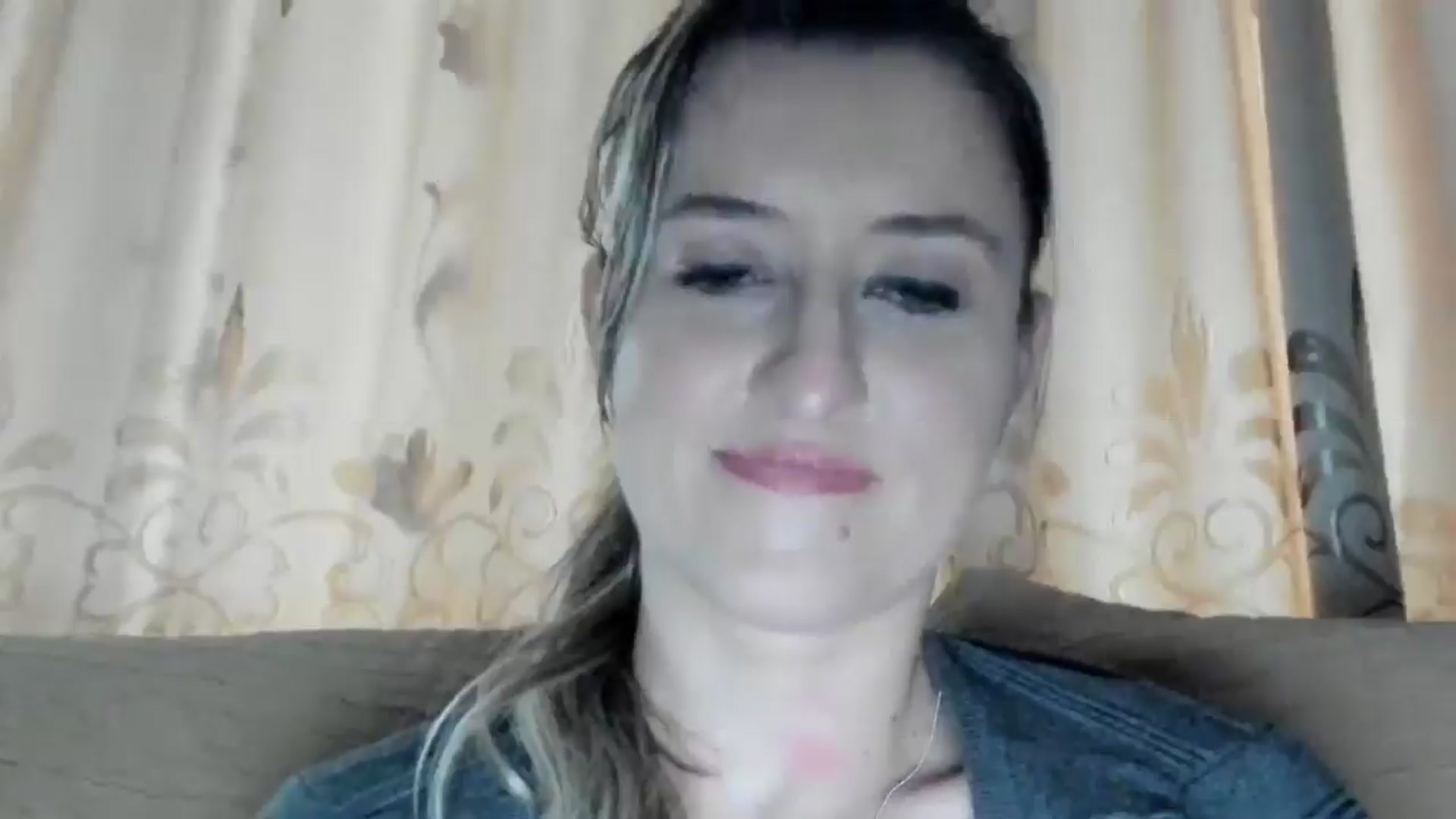 Gallery image thumbnail from BestDream's myfreecams stream on, 05/03/2024, 17:13 image 14 of 20