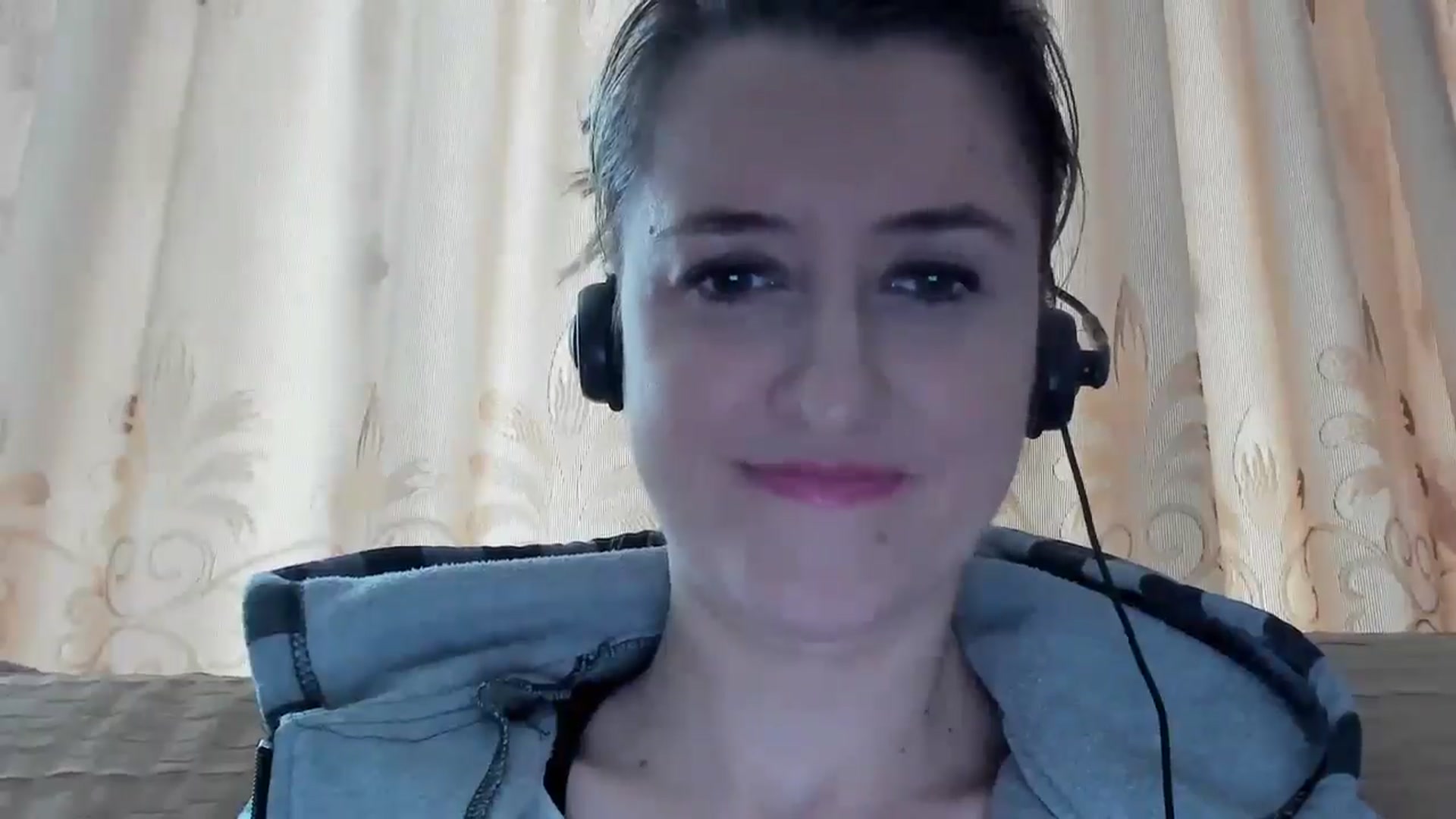 Gallery image thumbnail from BestDream's myfreecams stream on, 05/04/2024, 11:56 image 15 of 20