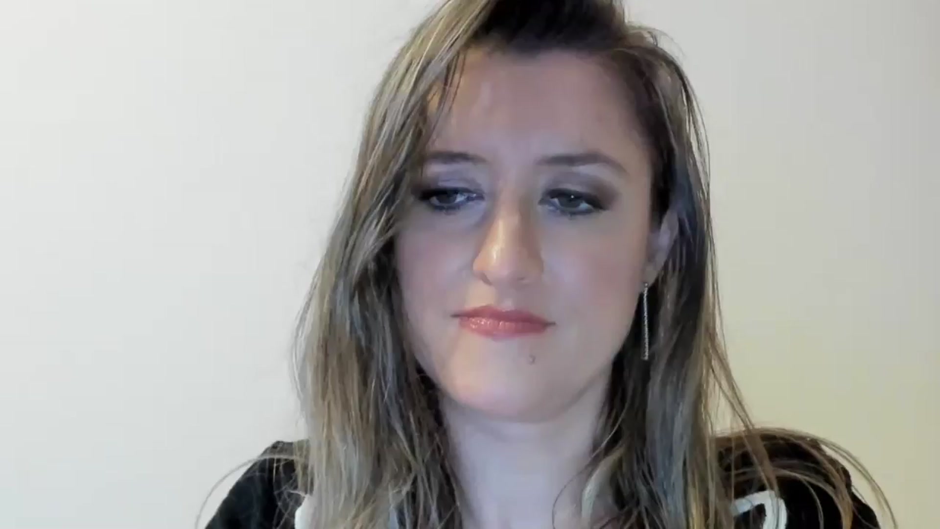 Gallery image thumbnail from BestDream's myfreecams stream on, 05/06/2024, 21:46 image 12 of 20