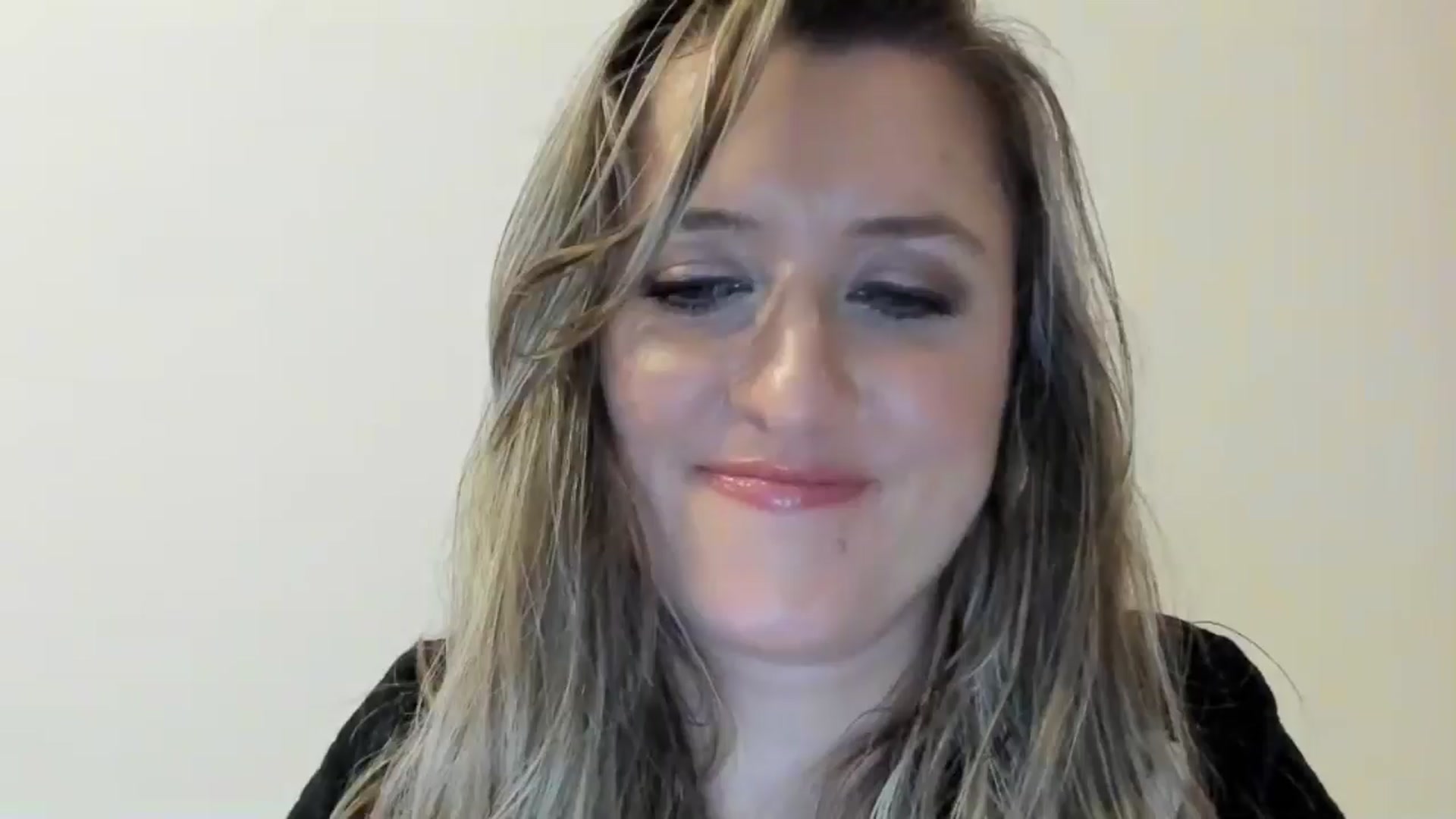 Gallery image thumbnail from BestDream's myfreecams stream on, 05/06/2024, 22:57 image 17 of 20