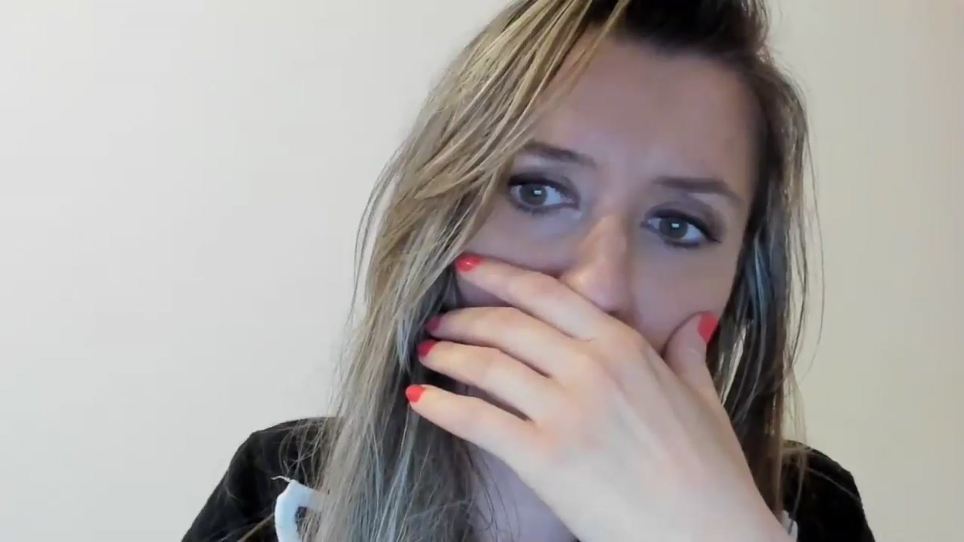 Gallery image thumbnail from BestDream's myfreecams stream on, 05/07/2024, 01:00 image 16 of 20