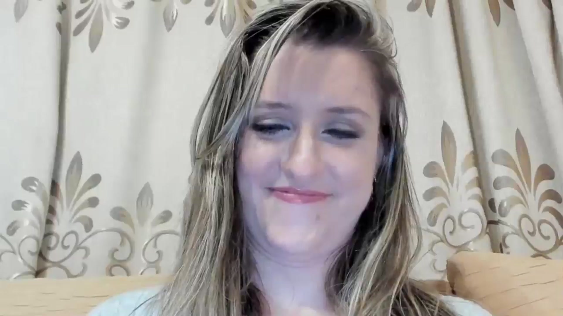 Gallery image thumbnail from BestDream's myfreecams stream on, 05/08/2024, 24:36 image 13 of 20