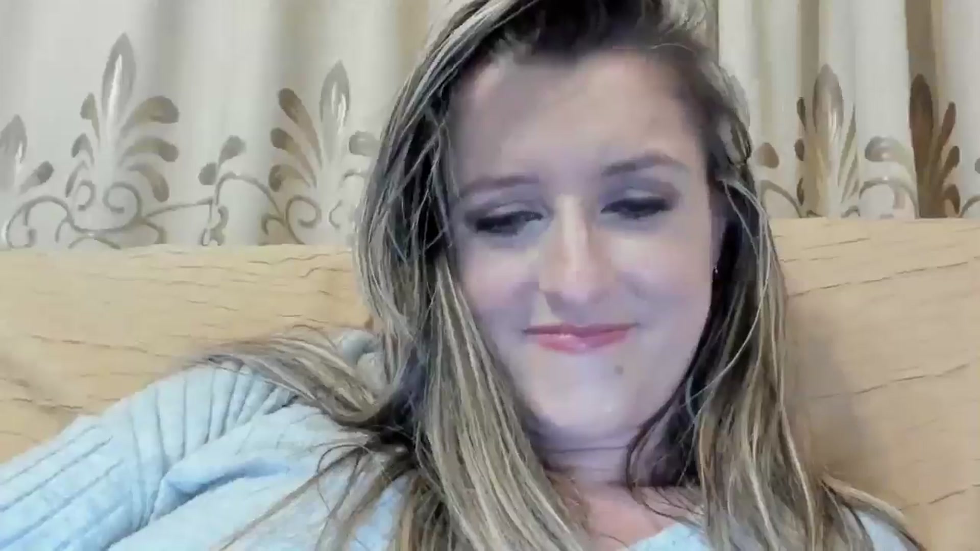 Gallery image thumbnail from BestDream's myfreecams stream on, 05/08/2024, 24:36 image 19 of 20