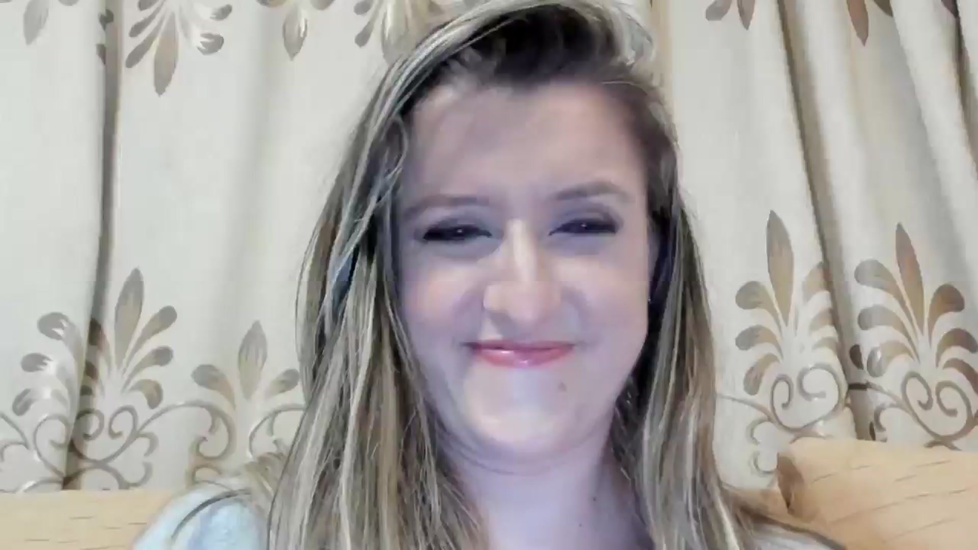Gallery image thumbnail from BestDream's myfreecams stream on, 05/08/2024, 24:36 image 14 of 20