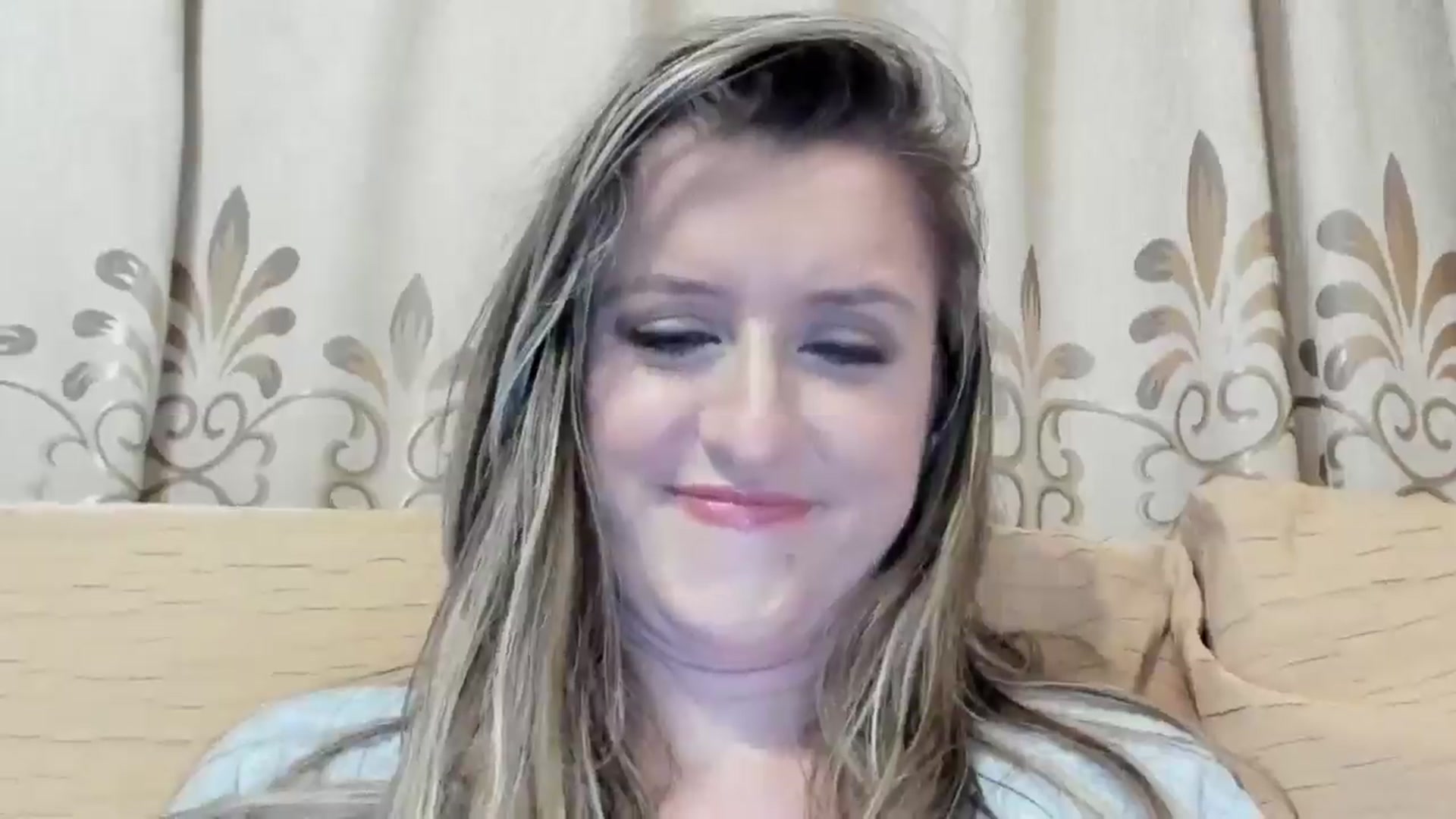 Gallery image thumbnail from BestDream's myfreecams stream on, 05/08/2024, 24:36 image 15 of 20