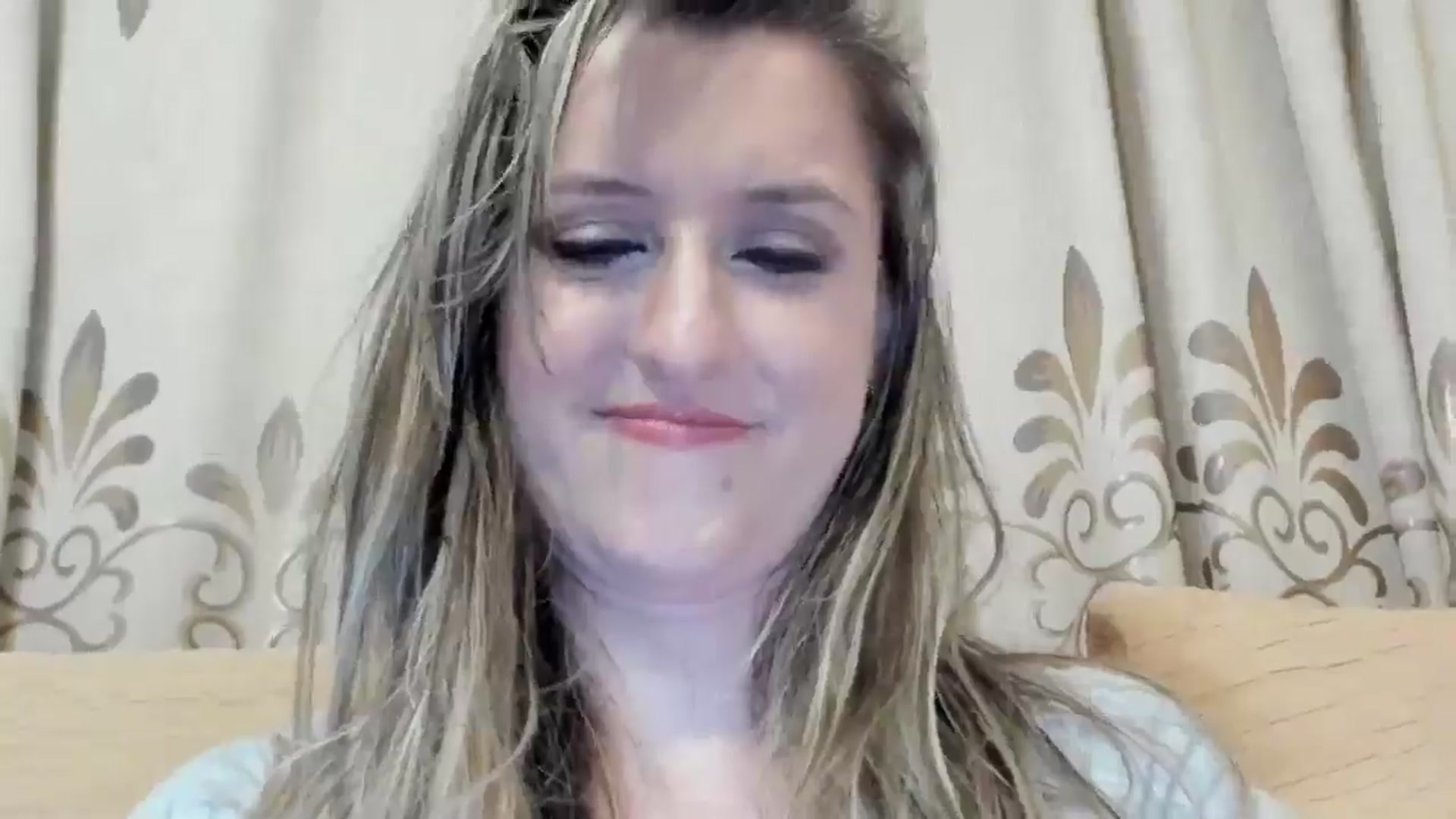 Gallery image thumbnail from BestDream's myfreecams stream on, 05/08/2024, 24:36 image 11 of 20