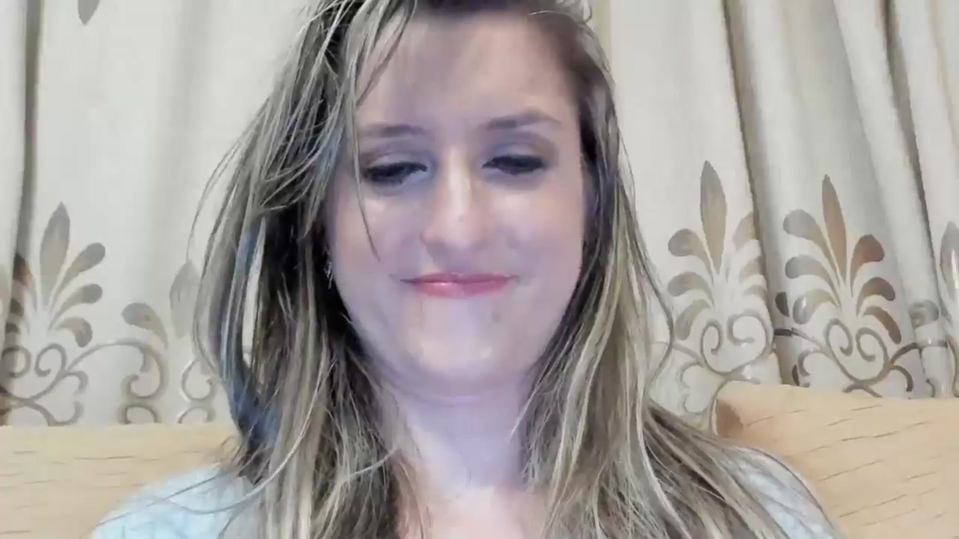 Gallery image thumbnail from BestDream's myfreecams stream on, 05/08/2024, 24:36 image 10 of 20