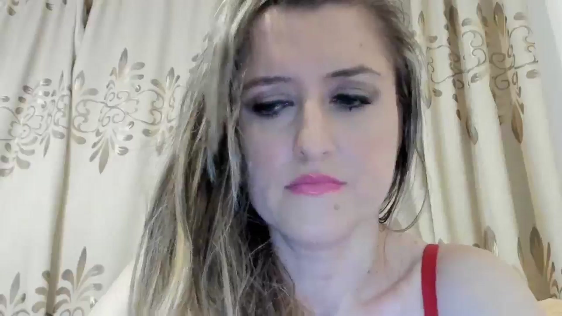 Gallery image thumbnail from BestDream's myfreecams stream on, 05/08/2024, 22:49 image 10 of 20