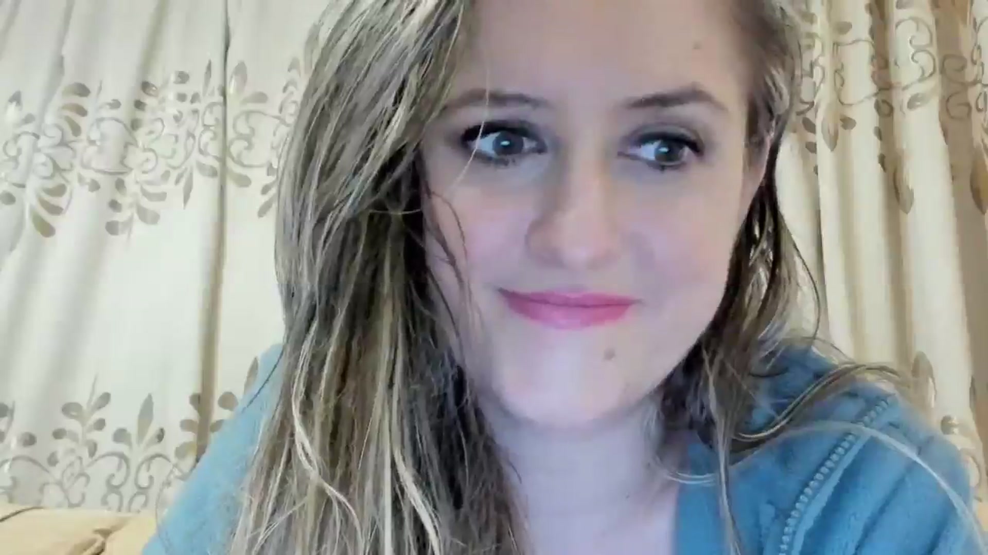 Gallery image thumbnail from BestDream's myfreecams stream on, 05/09/2024, 02:56 image 10 of 20