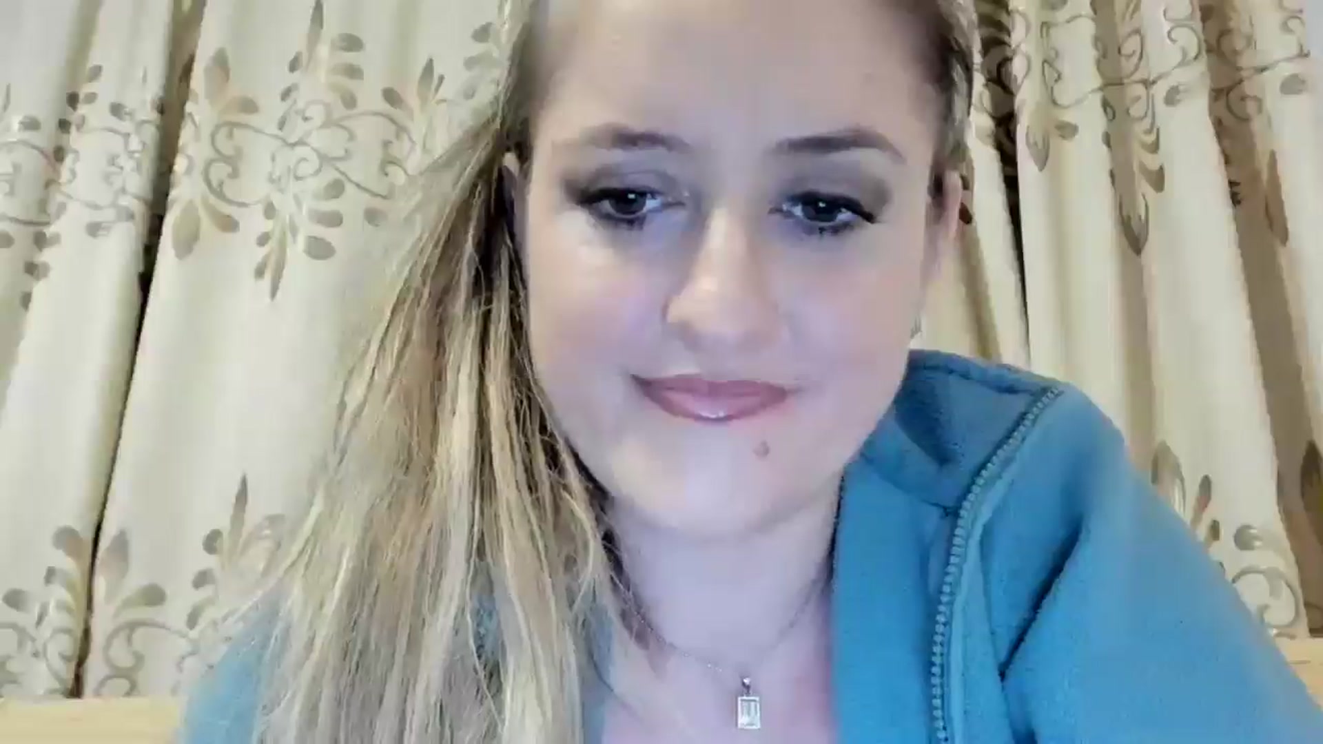 Gallery image thumbnail from BestDream's myfreecams stream on, 05/10/2024, 21:35 image 10 of 20