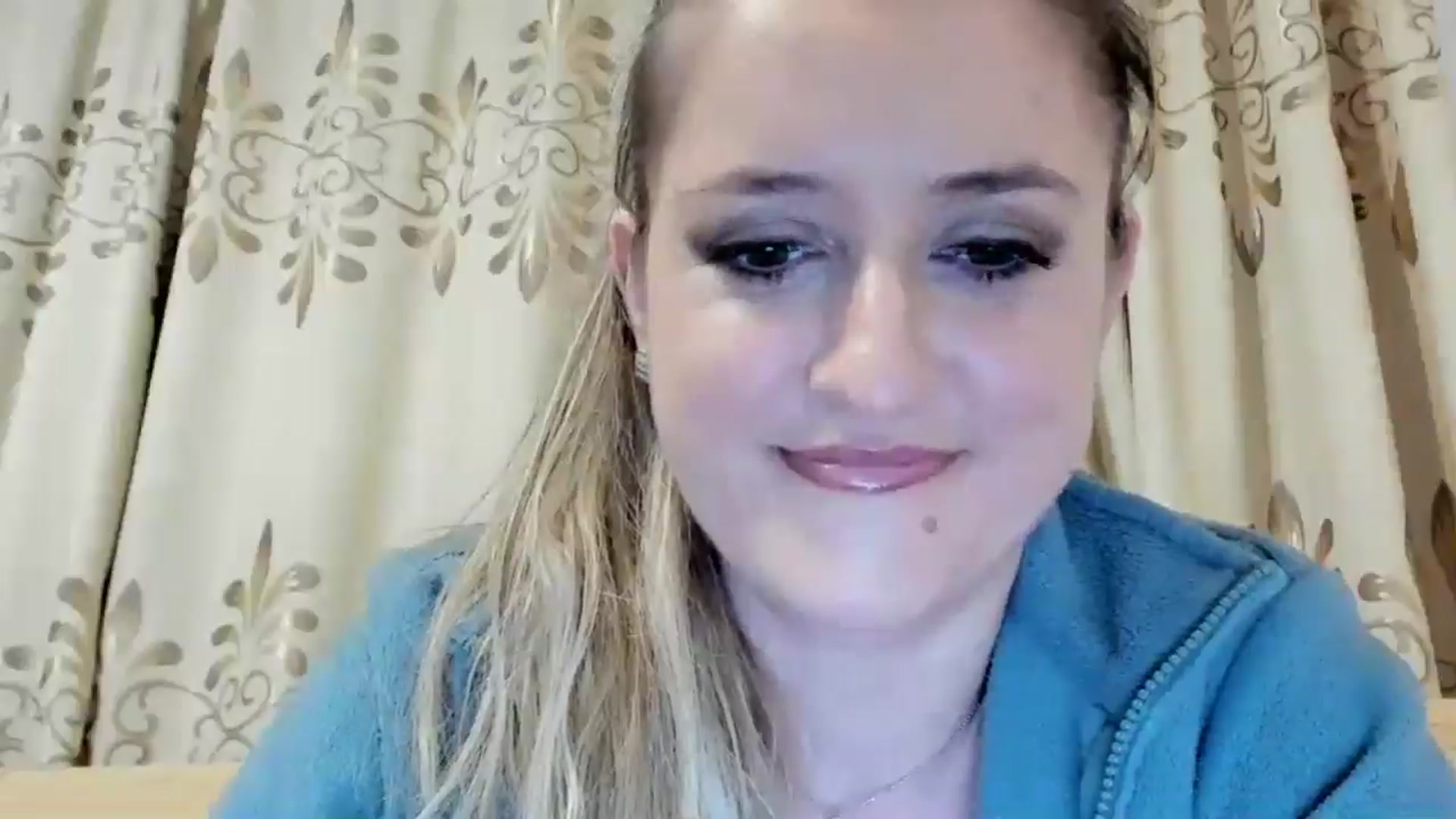 Gallery image thumbnail from BestDream's myfreecams stream on, 05/10/2024, 21:35 image 8 of 20