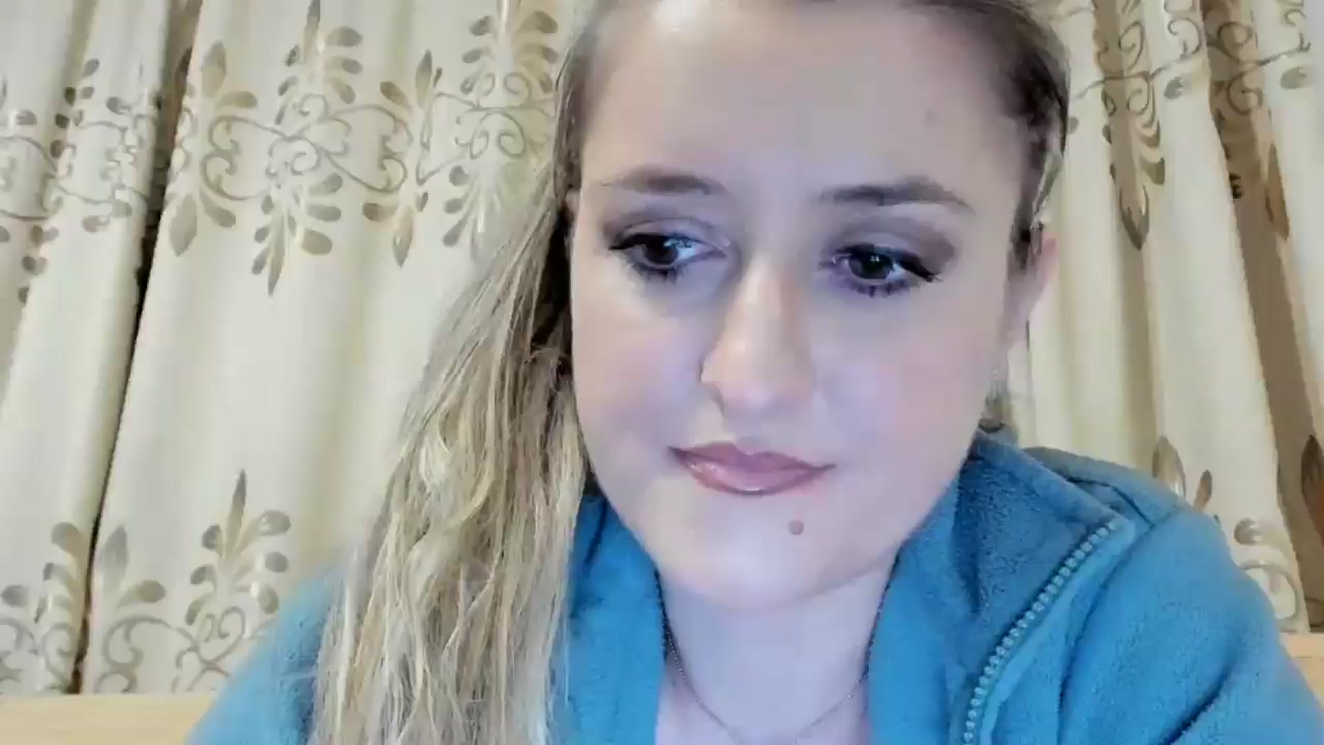 Gallery image thumbnail from BestDream's myfreecams stream on, 05/10/2024, 21:35 image 12 of 20
