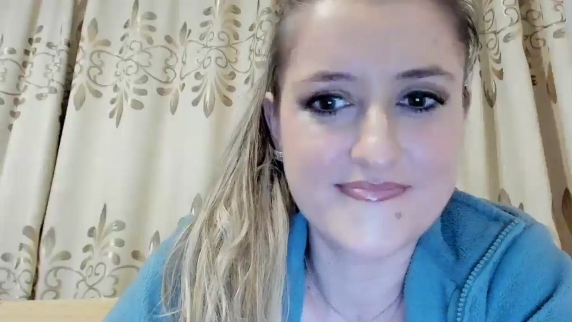 Gallery image thumbnail from BestDream's myfreecams stream on, 05/10/2024, 21:35 image 14 of 20