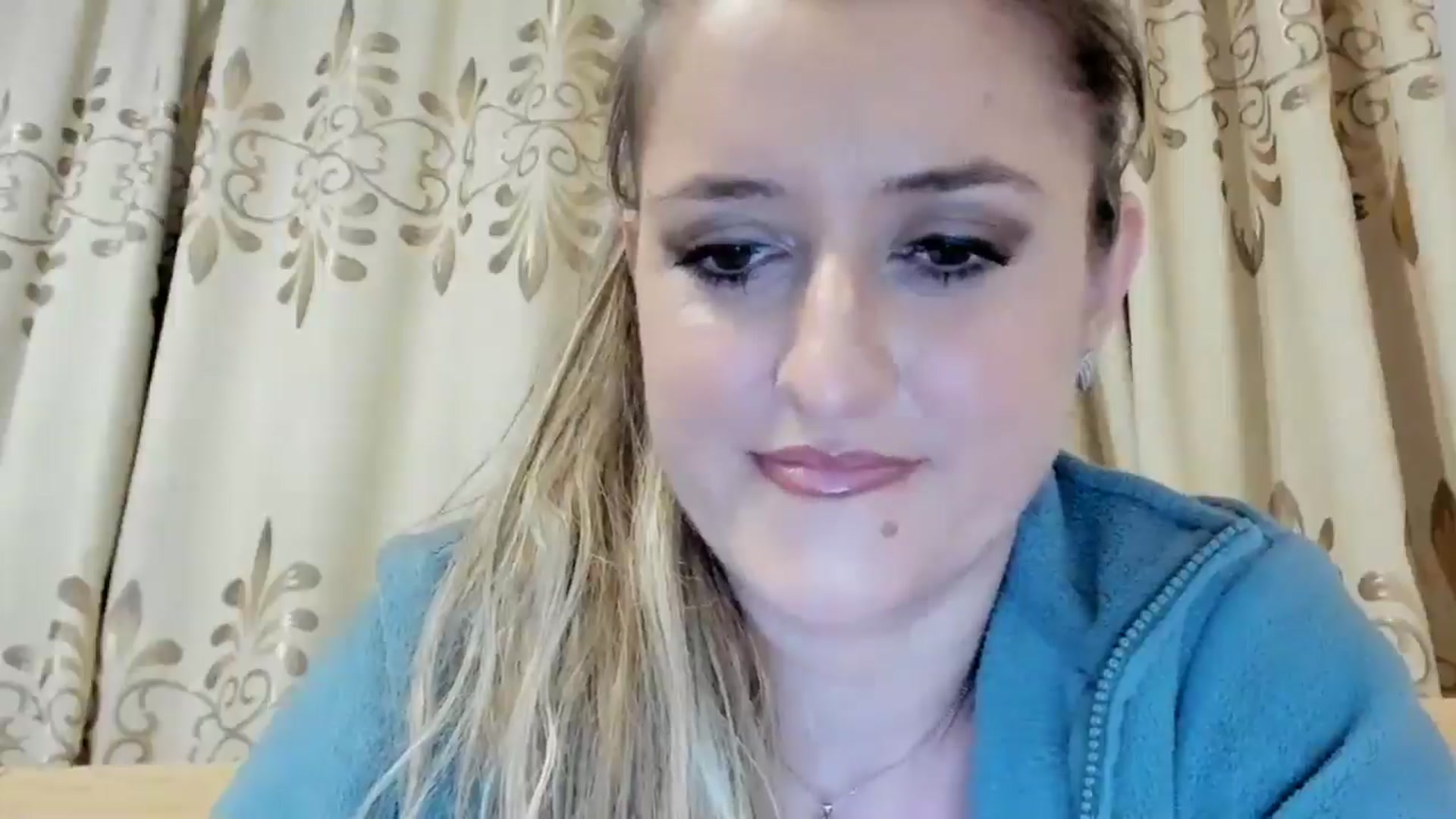 Gallery image thumbnail from BestDream's myfreecams stream on, 05/10/2024, 21:35 image 4 of 20