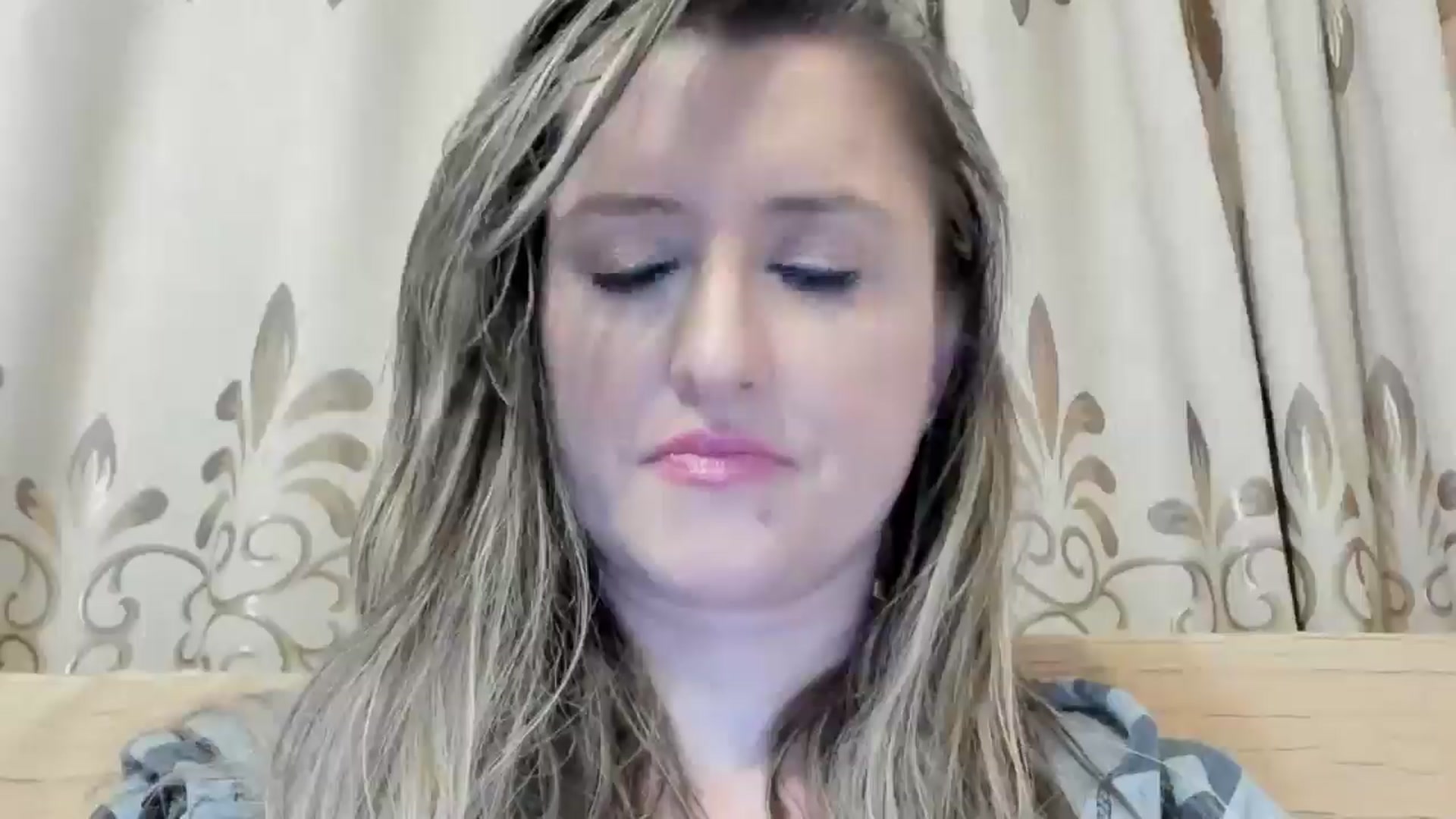 Gallery image thumbnail from BestDream's myfreecams stream on, 05/13/2024, 24:34 image 13 of 20