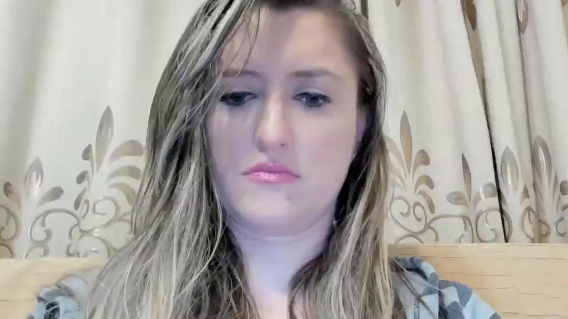 Gallery image thumbnail from BestDream's myfreecams stream on, 05/13/2024, 24:34 image 9 of 20