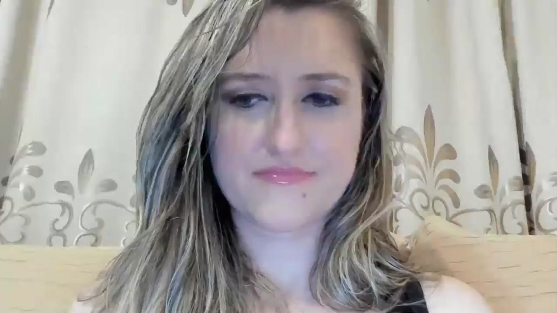 Gallery image thumbnail from BestDream's myfreecams stream on, 05/13/2024, 23:27 image 10 of 20