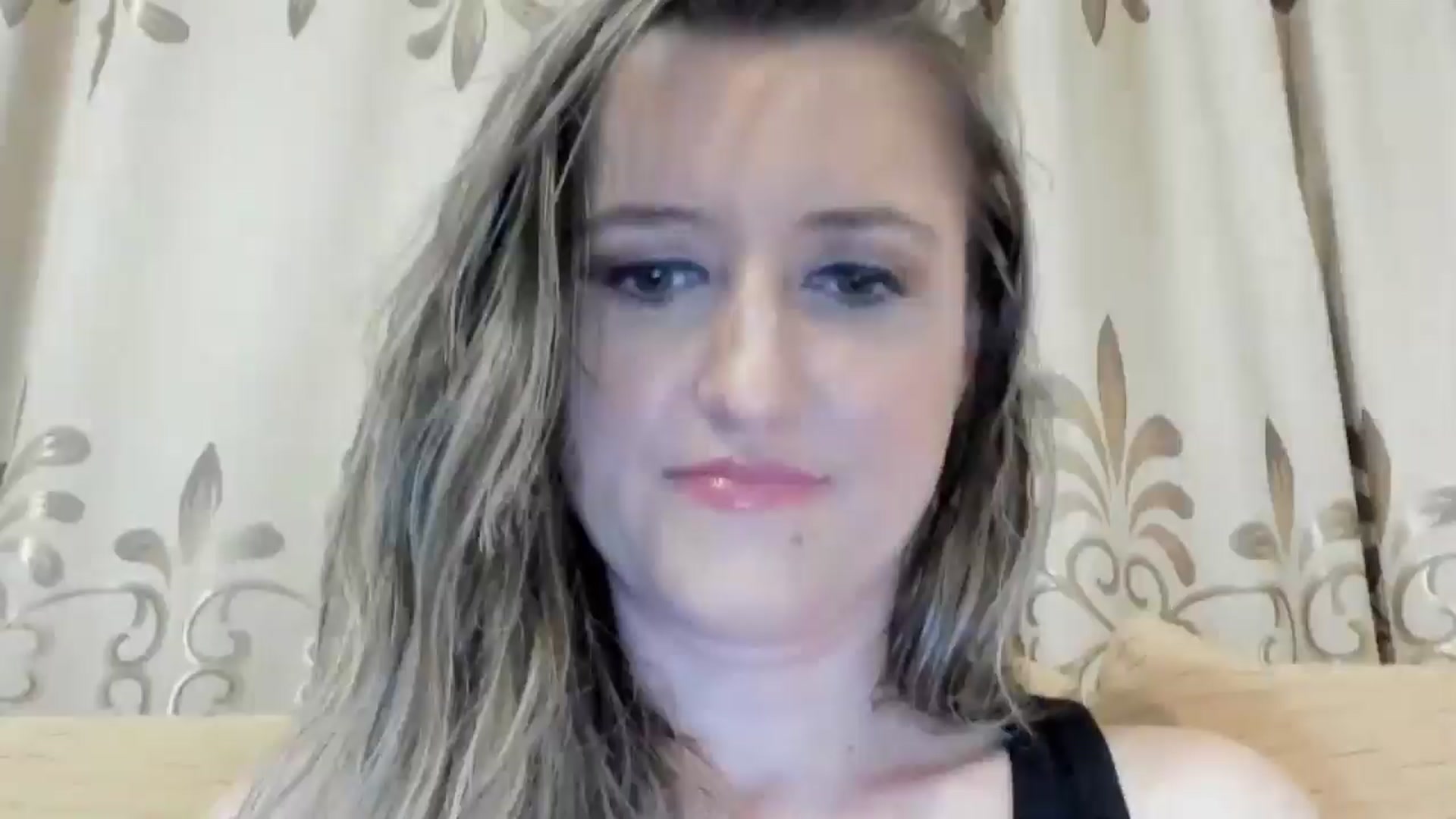 Gallery image thumbnail from BestDream's myfreecams stream on, 05/13/2024, 23:27 image 1 of 20