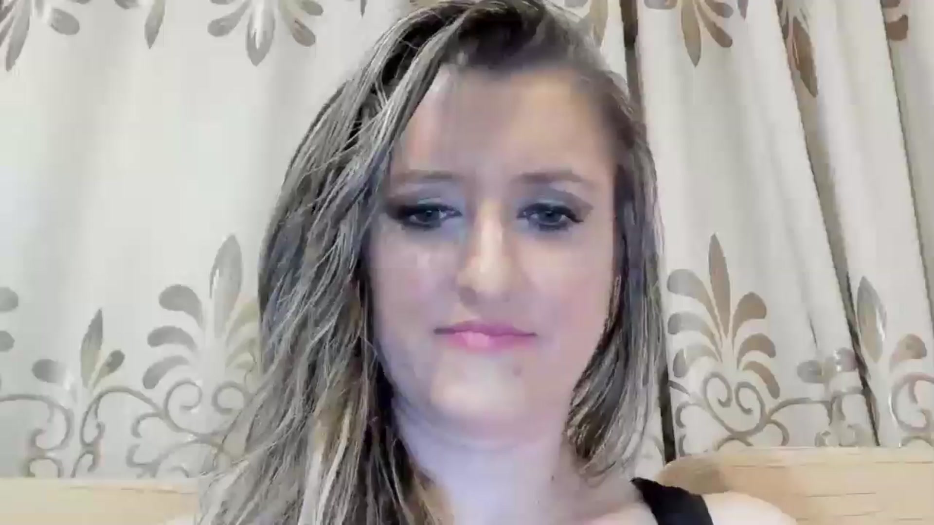 Gallery image thumbnail from BestDream's myfreecams stream on, 05/15/2024, 01:03 image 2 of 20