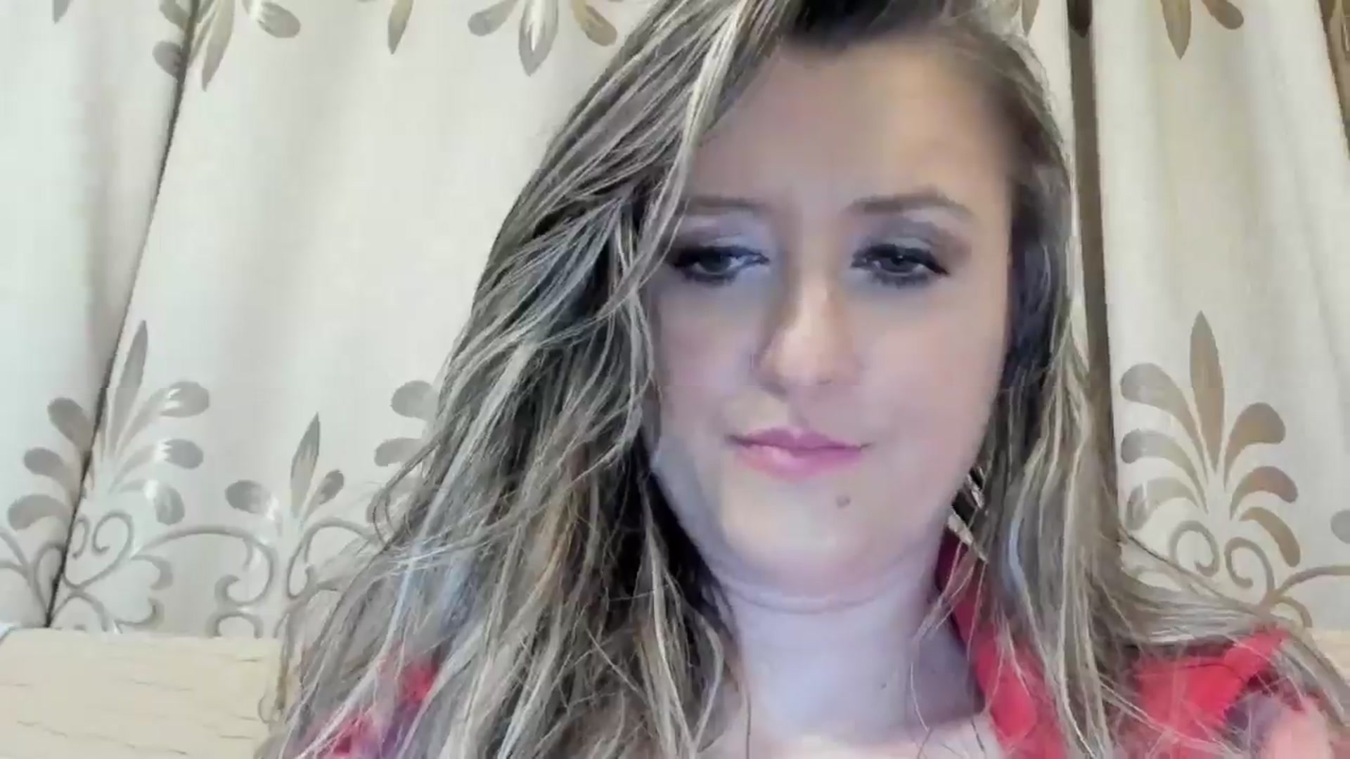 Gallery image thumbnail from BestDream's myfreecams stream on, 05/15/2024, 01:03 image 10 of 20