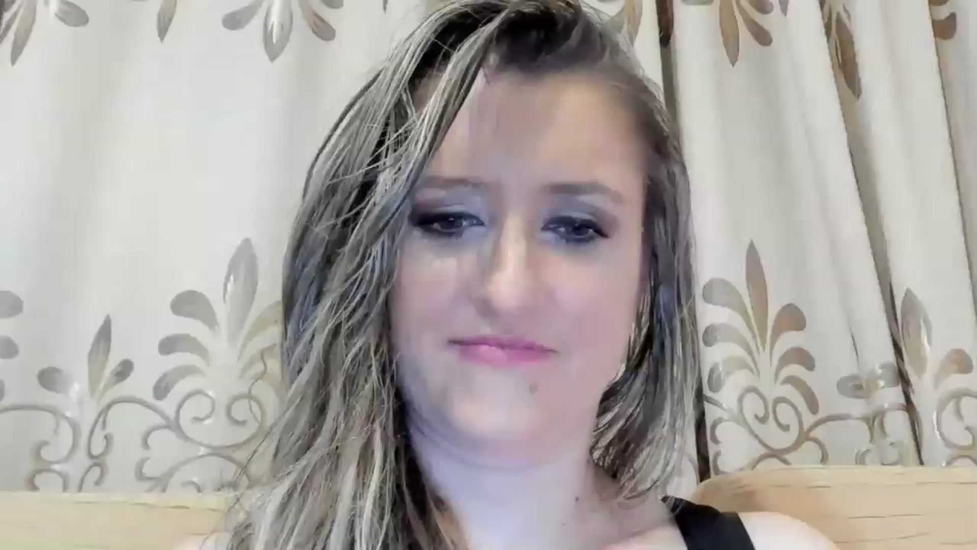 Gallery image thumbnail from BestDream's myfreecams stream on, 05/15/2024, 01:03 image 3 of 20