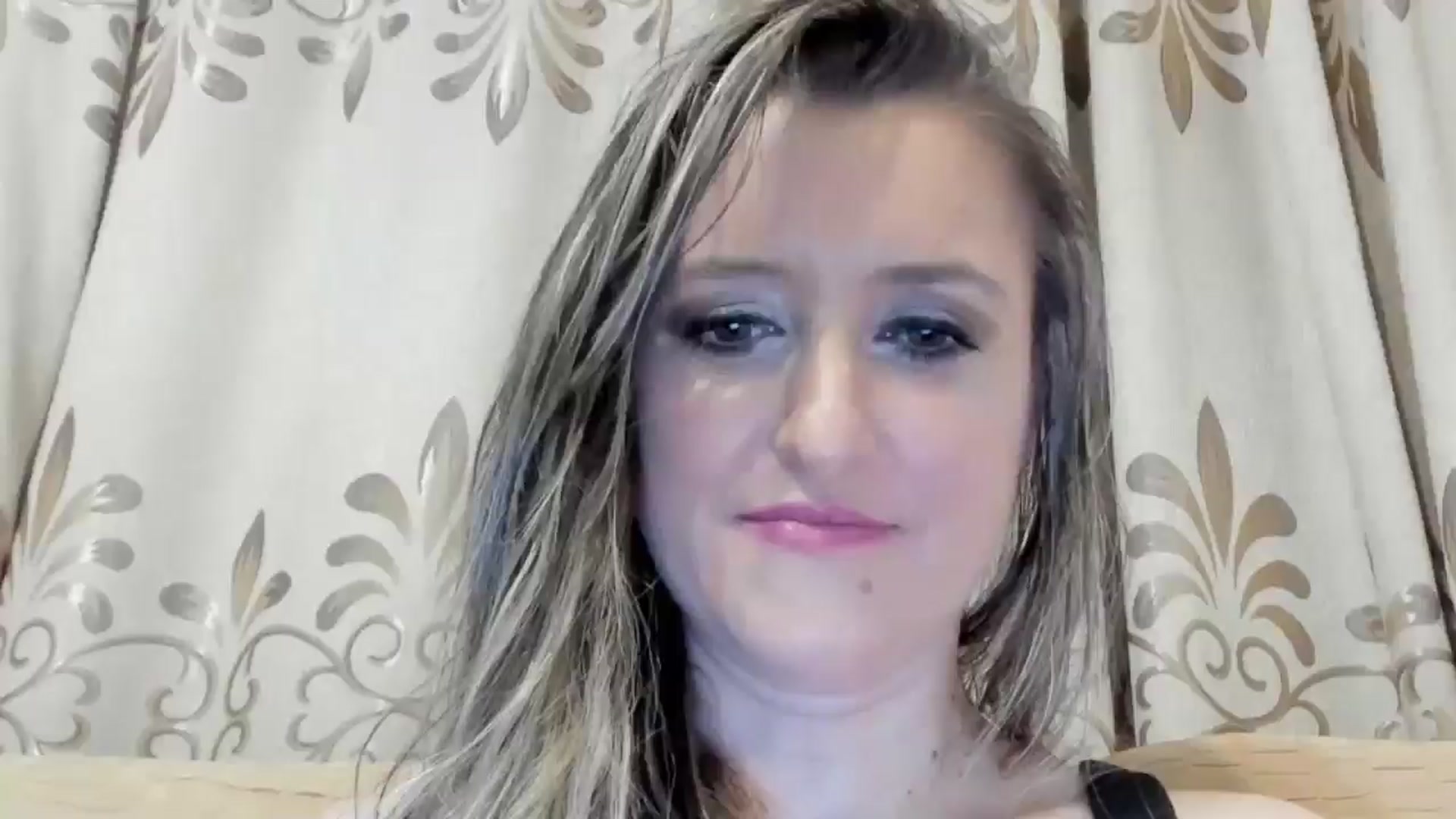 Gallery image thumbnail from BestDream's myfreecams stream on, 05/15/2024, 01:03 image 6 of 20