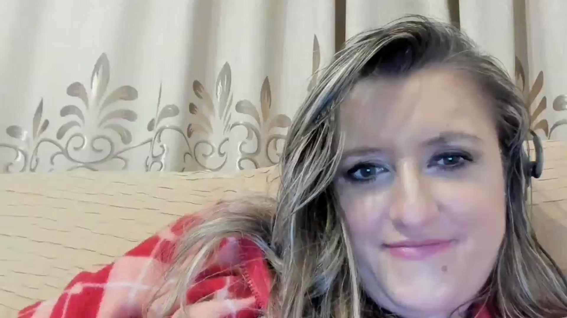 Gallery image thumbnail from BestDream's myfreecams stream on, 05/15/2024, 01:29 image 6 of 20