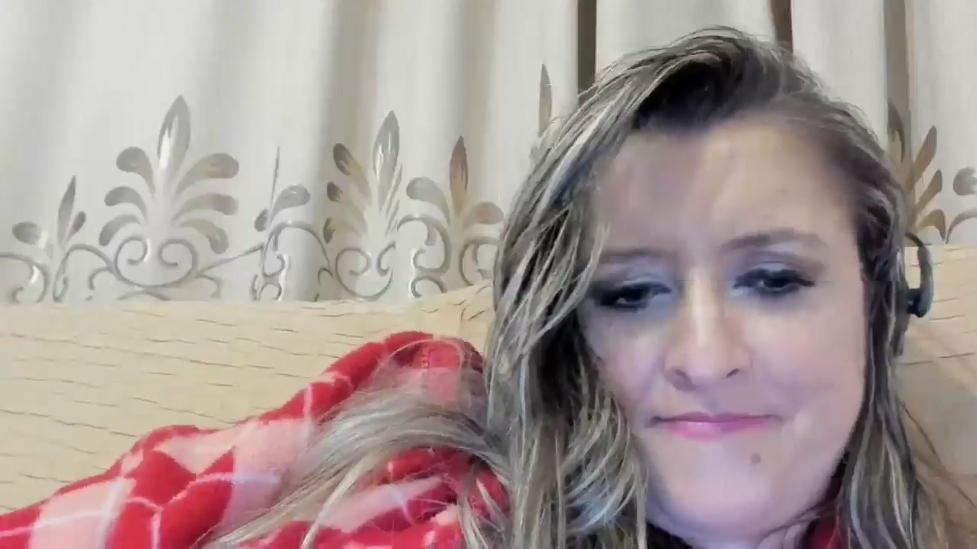 Gallery image thumbnail from BestDream's myfreecams stream on, 05/15/2024, 01:29 image 11 of 20