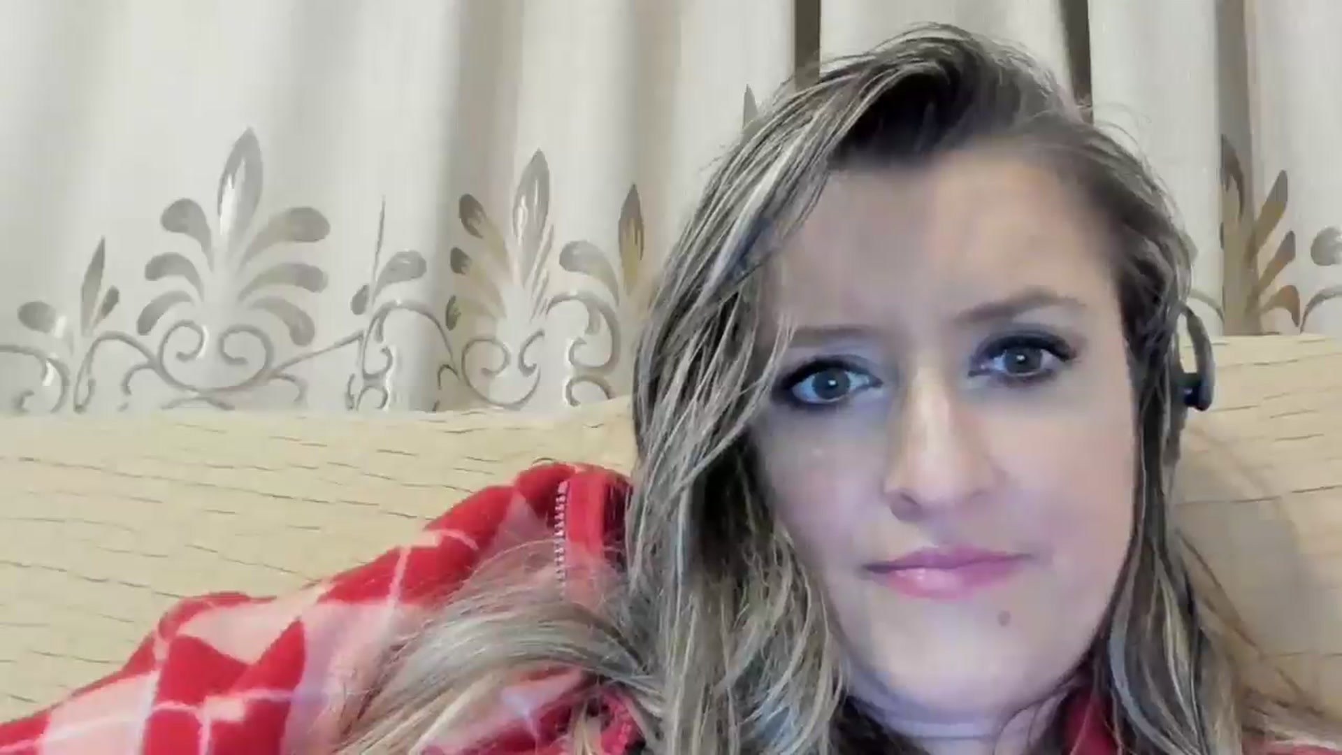 Gallery image thumbnail from BestDream's myfreecams stream on, 05/15/2024, 01:29 image 14 of 20